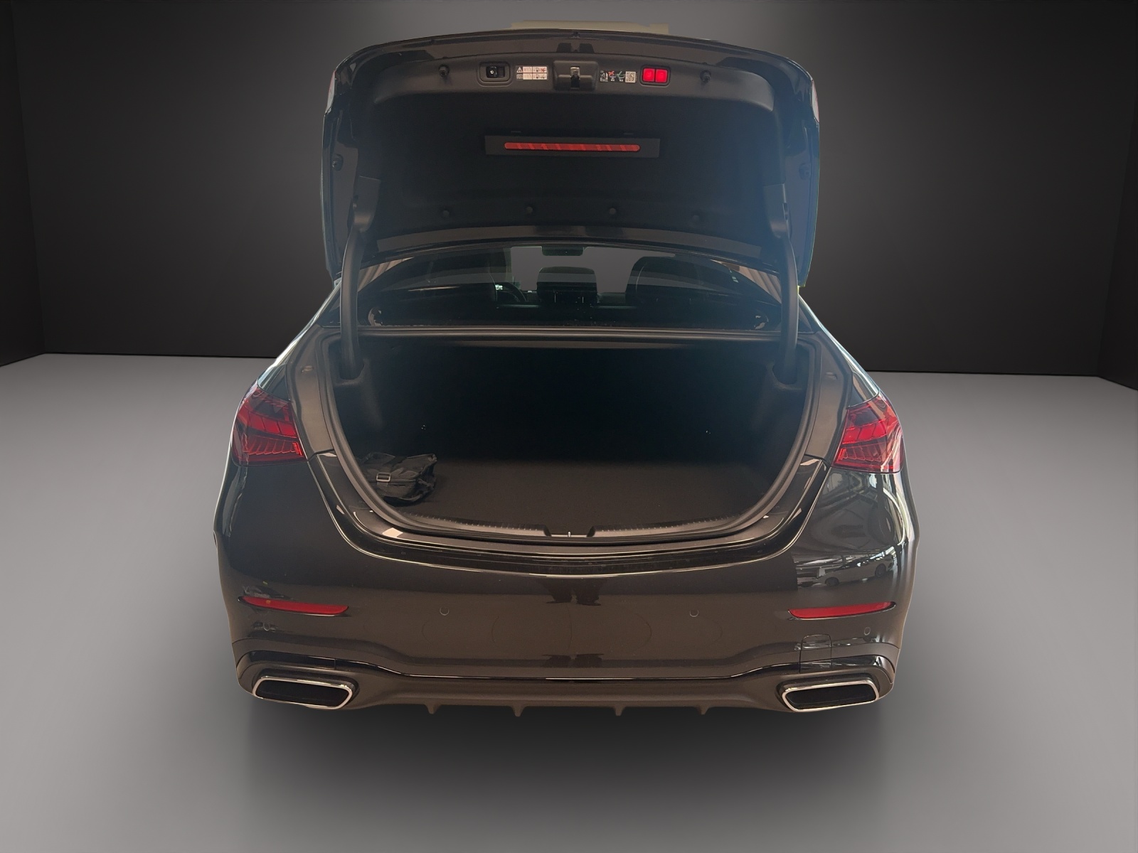 MERCEDES-BENZ C 300e 4 Matic-image-6