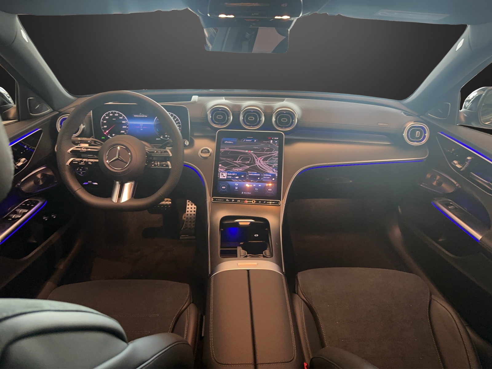 MERCEDES-BENZ C 300e 4 Matic-image-9