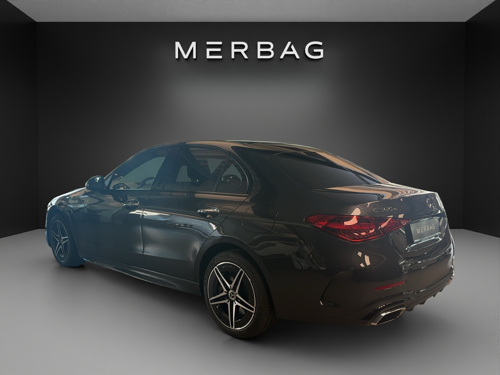 MERCEDES-BENZ C 300e 4 Matic-image-3