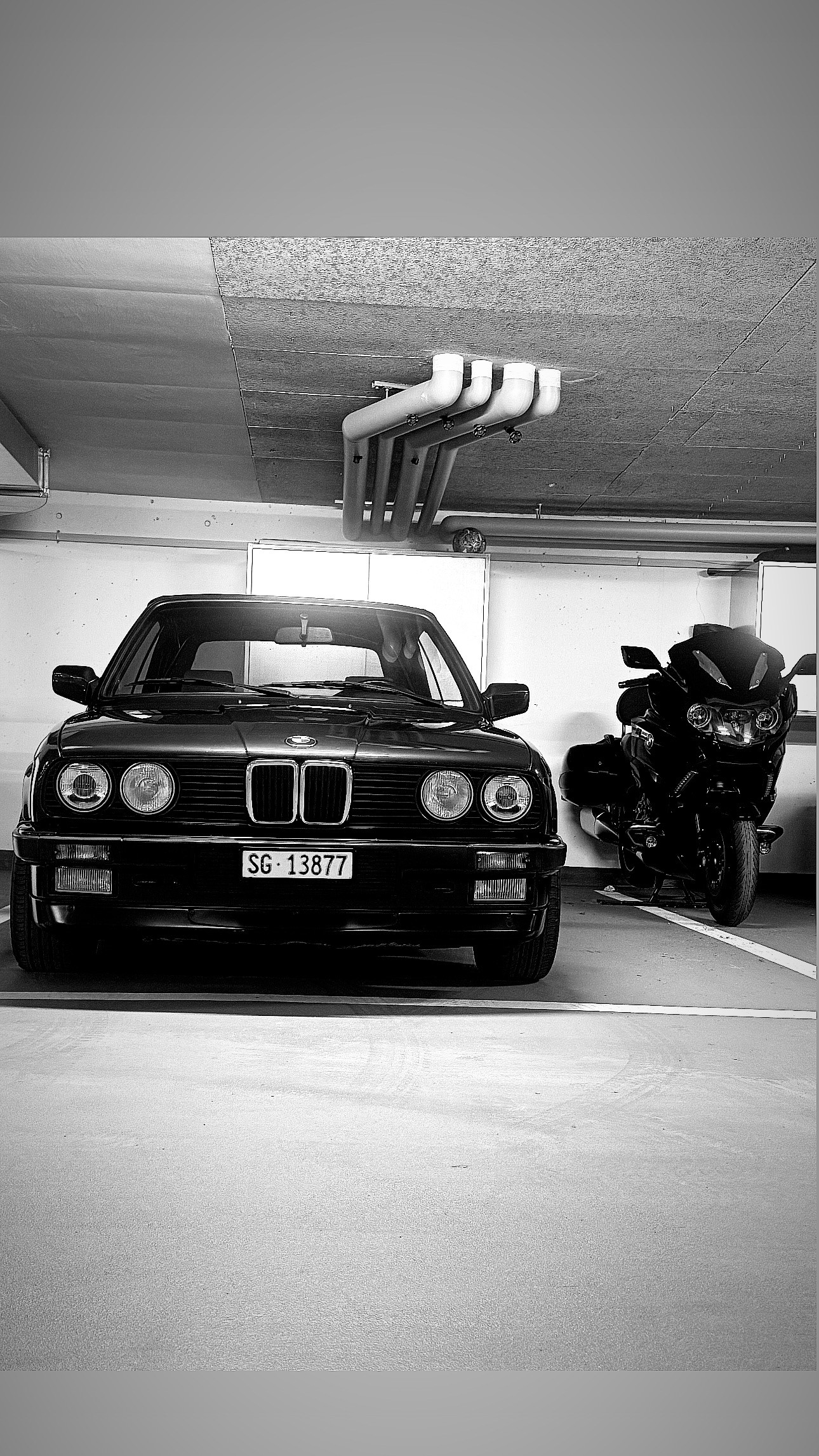 BMW 320i Cabrio-image-6
