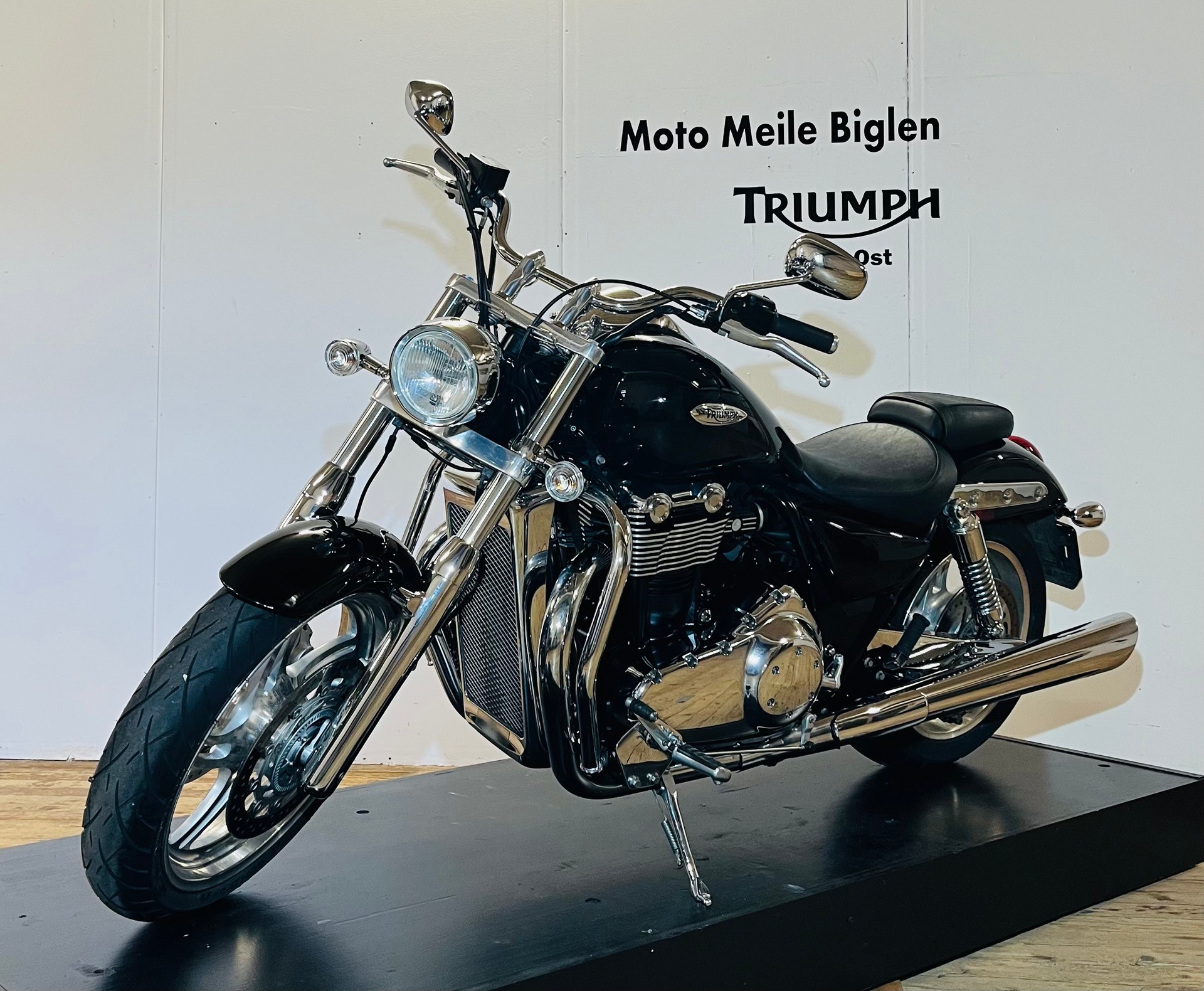 TRIUMPH Thunderbird ABS-showroom-element-2