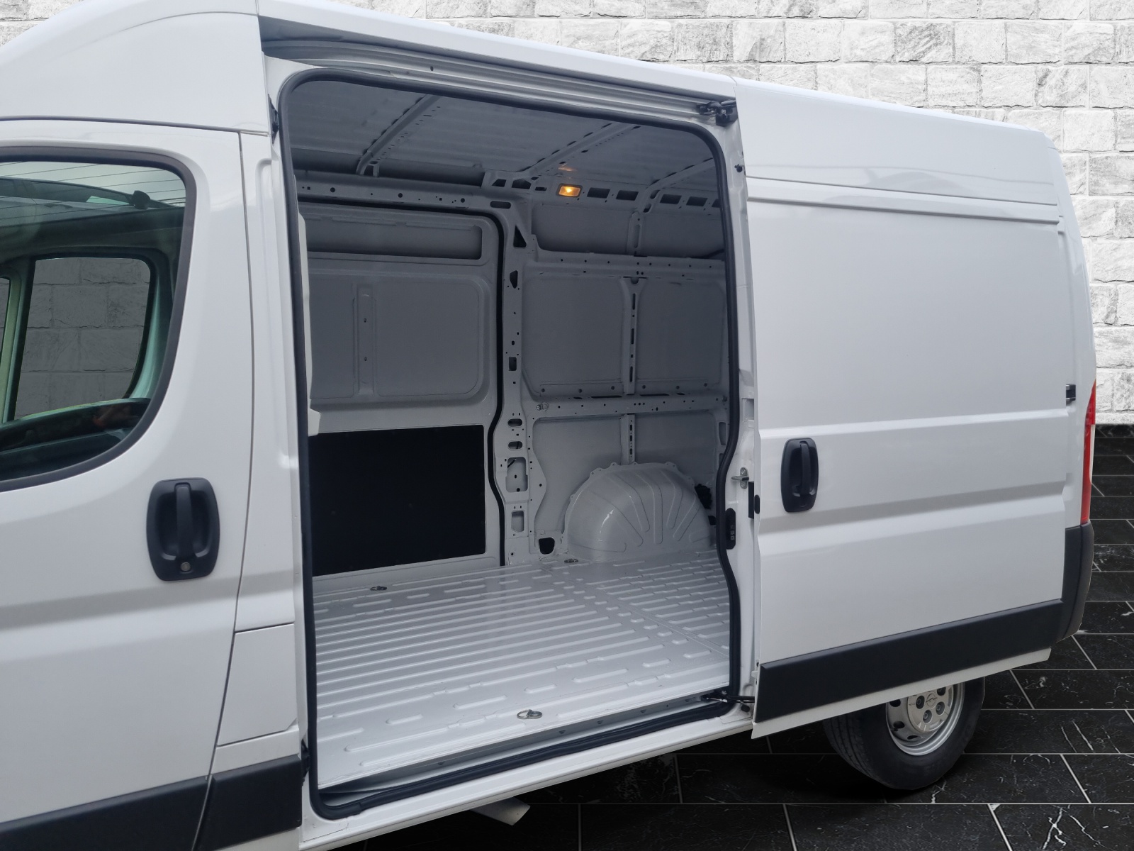 OPEL Movano Kaw. 3.5 t L2 H2 2.2 TD 140-image-7