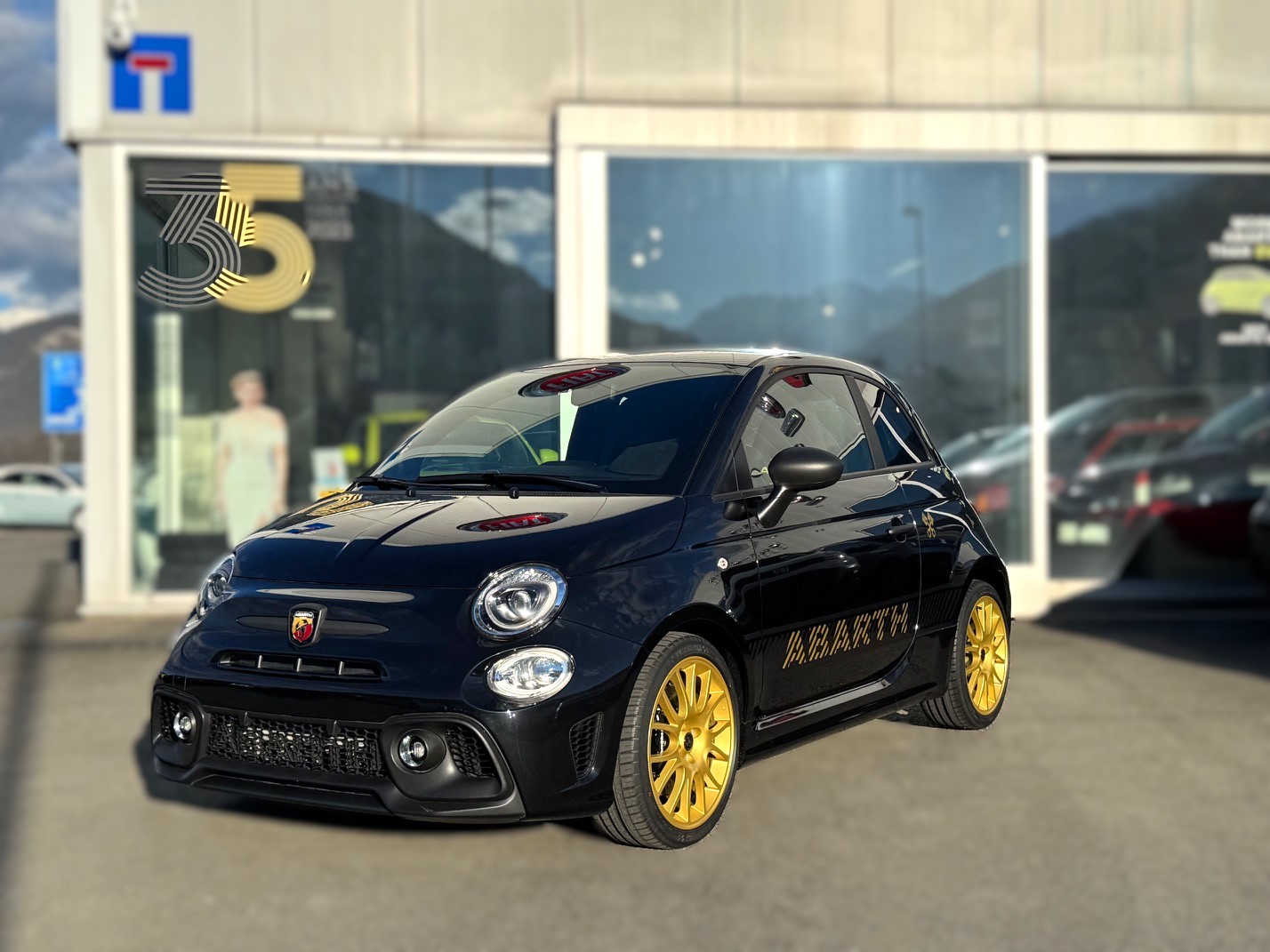 FIAT 695 1.4 16V Turbo Abarth 75e Anniversario-image-1