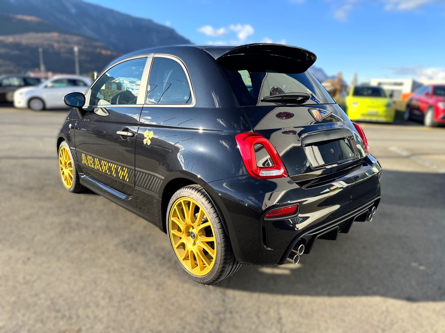 FIAT 695 1.4 16V Turbo Abarth 75e Anniversario-image-3