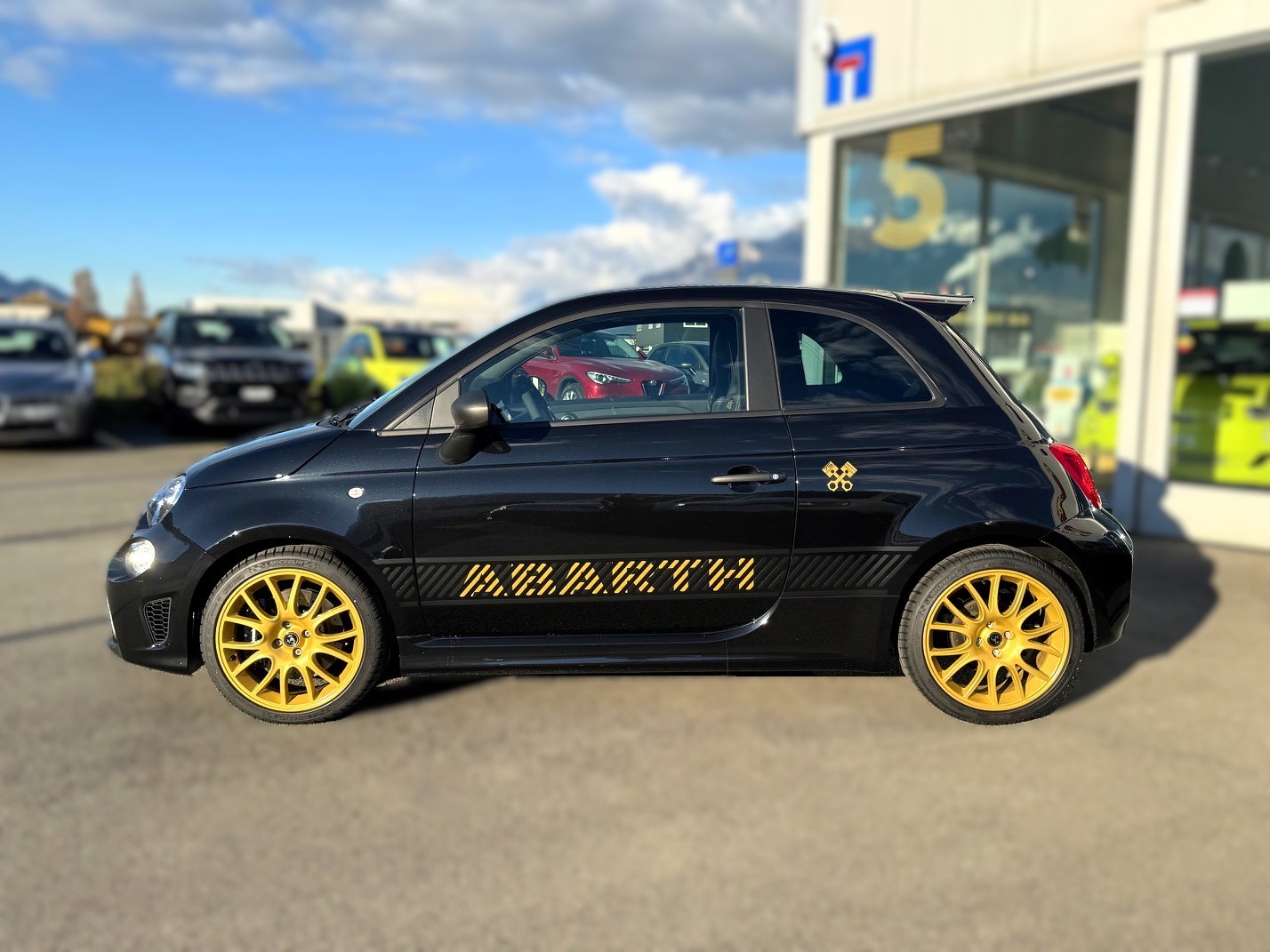 FIAT 695 1.4 16V Turbo Abarth 75e Anniversario-image-2