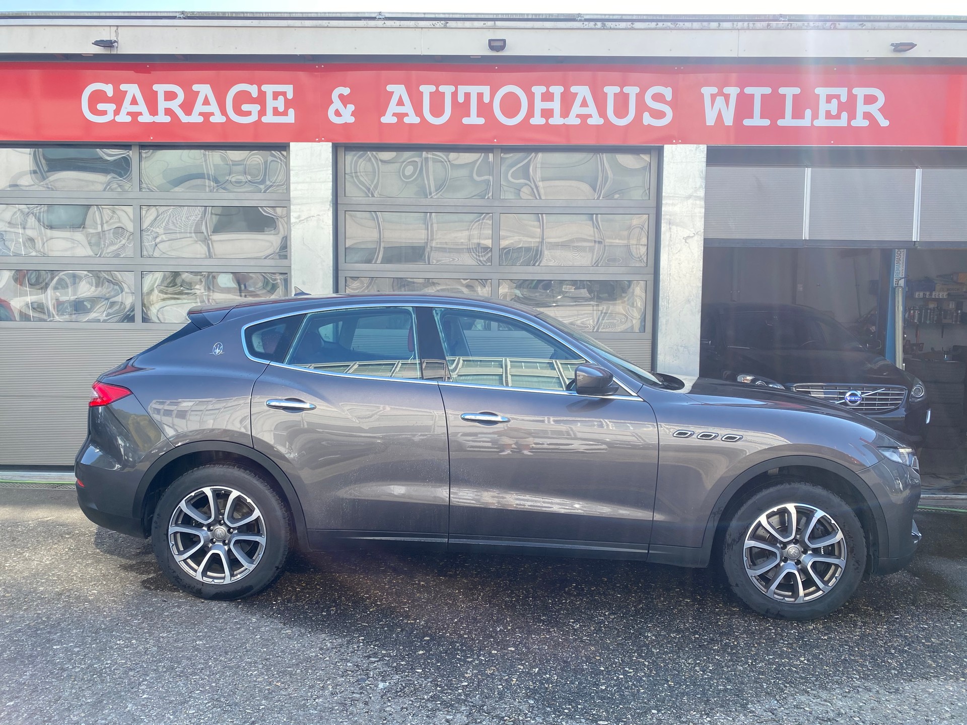 MASERATI Levante S 3.0 V6 Automatica-image-3