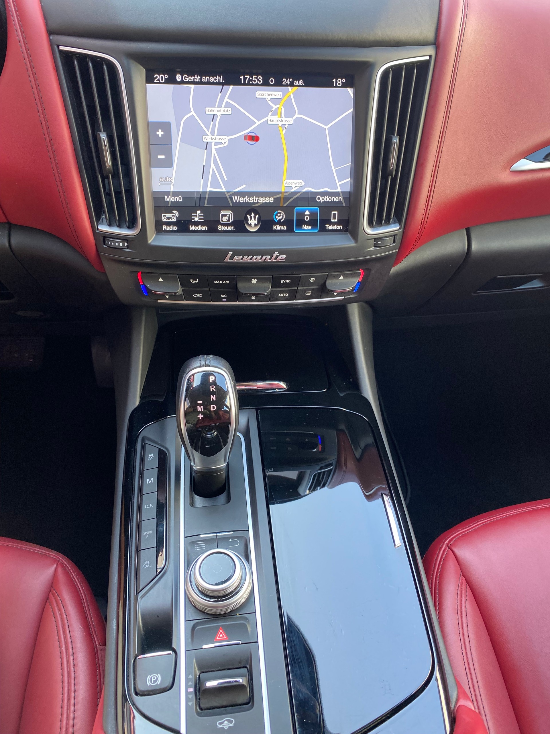 MASERATI Levante S 3.0 V6 Automatica-image-12
