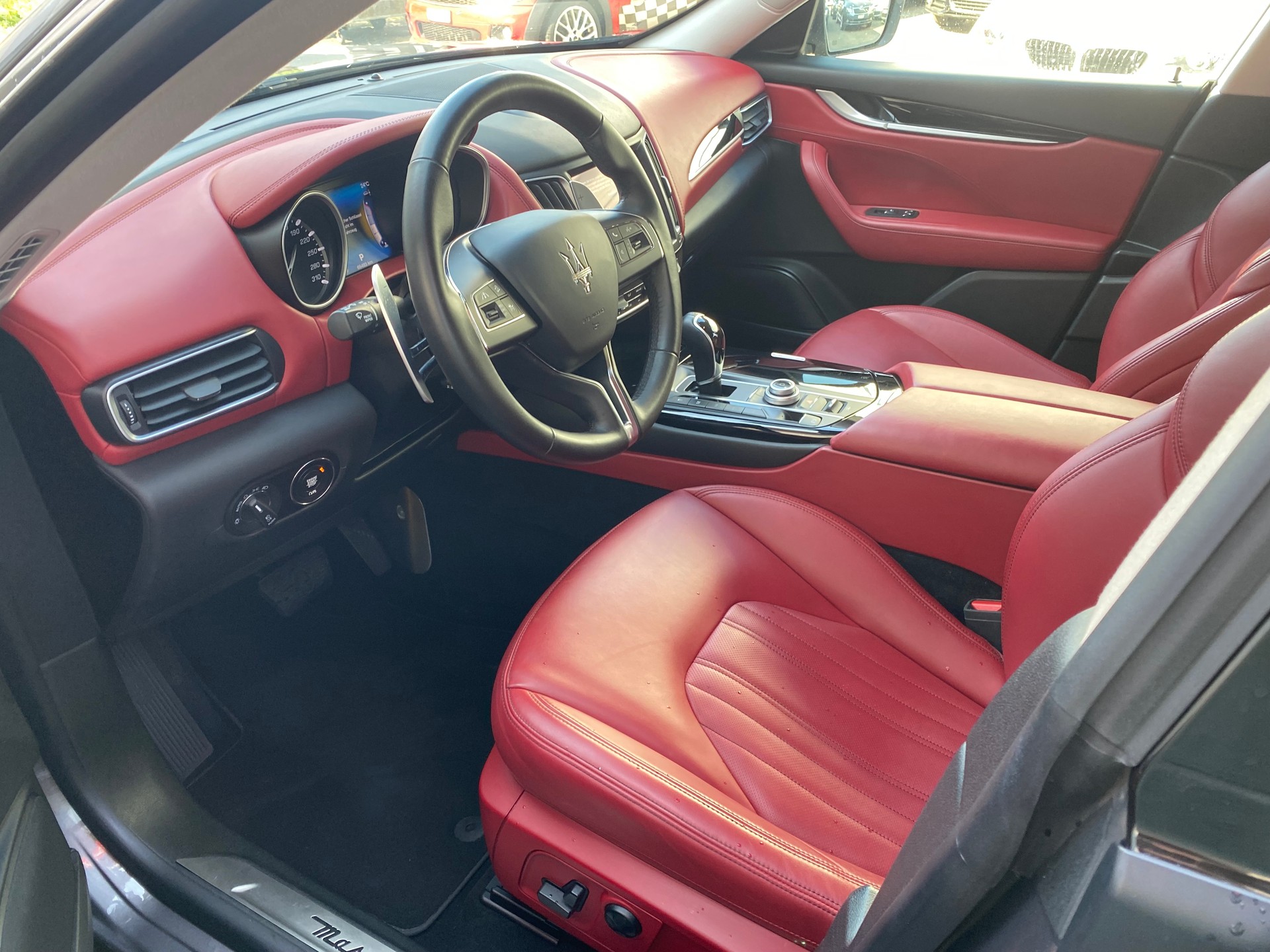 MASERATI Levante S 3.0 V6 Automatica-image-9