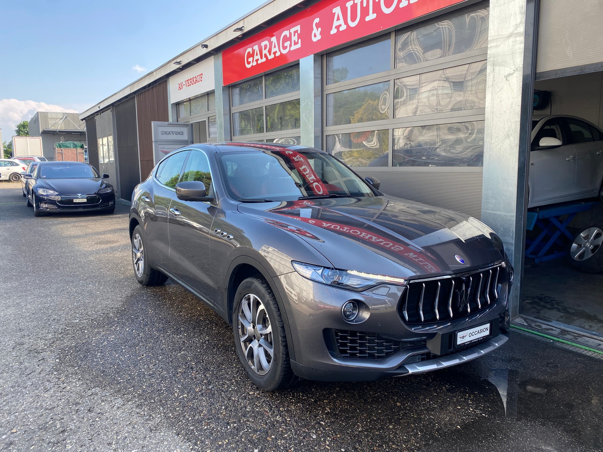MASERATI Levante S 3.0 V6 Automatica-image-2