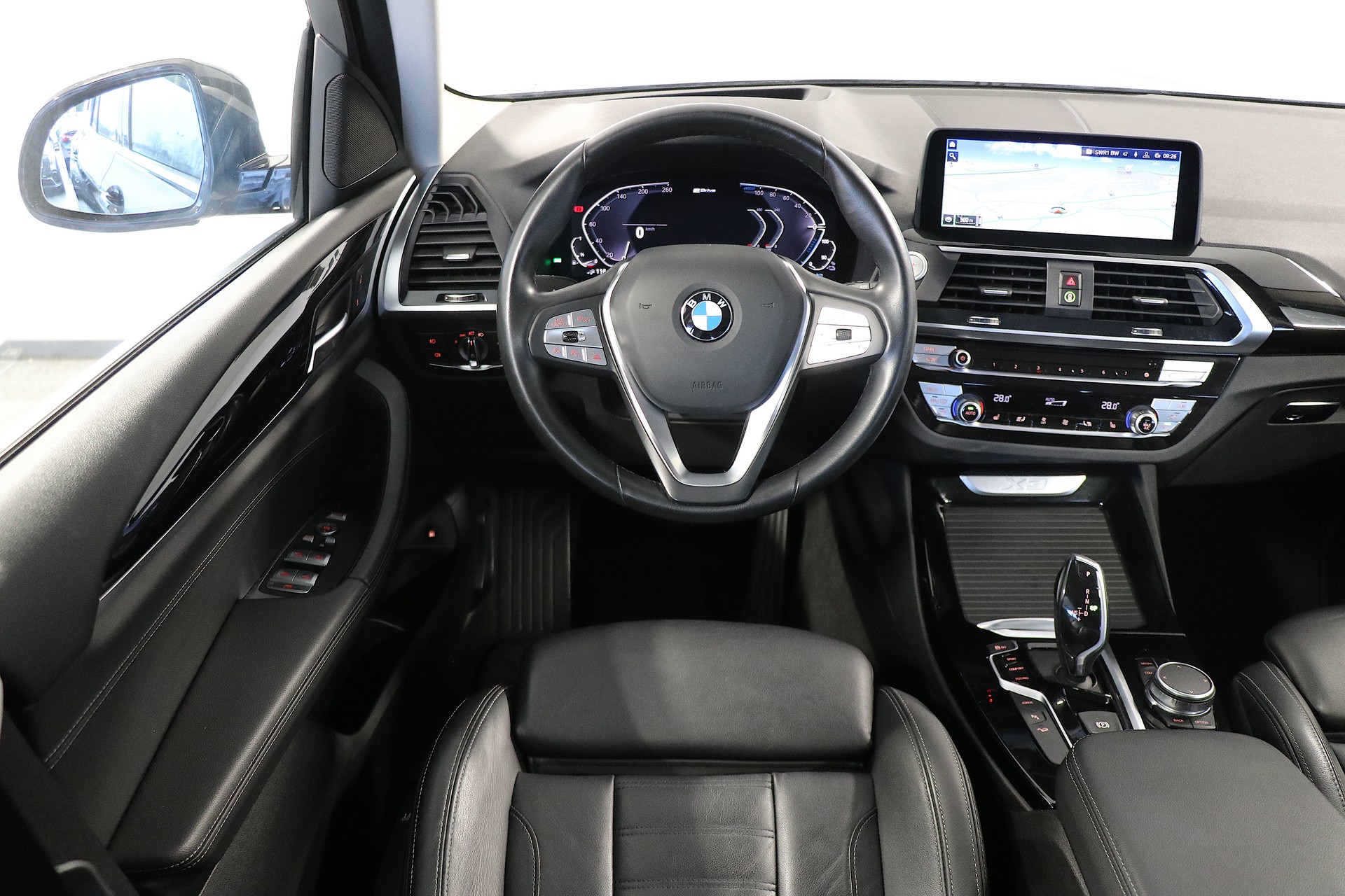 BMW X3 xDrive 30e-image-7