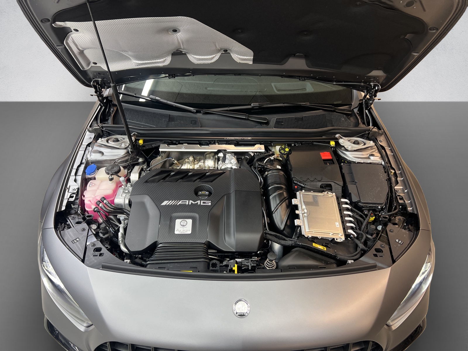 MERCEDES-BENZ A 45 S AMG 4matic+-image-8
