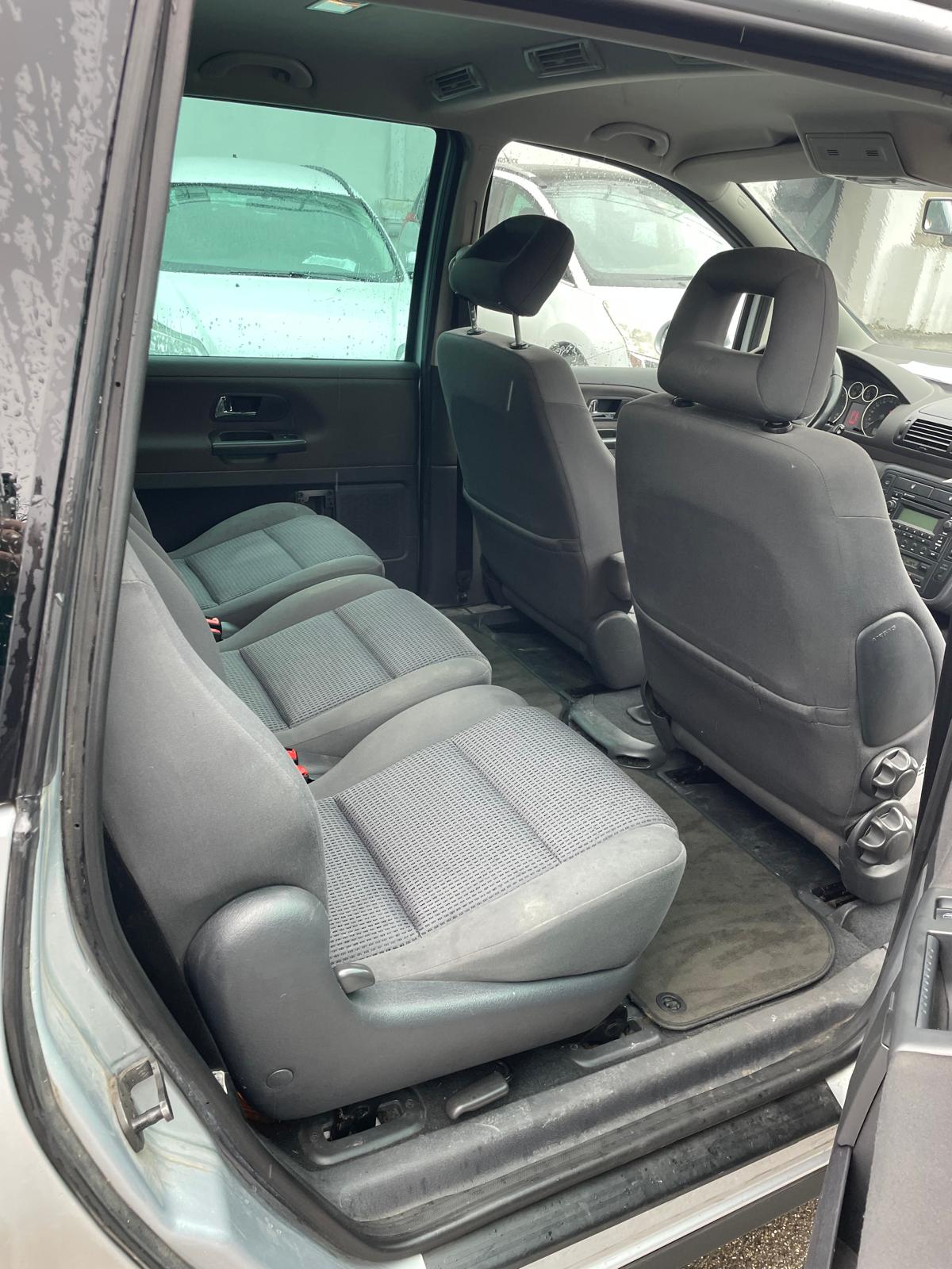 VW Sharan 1.9 TDI Freestyle 4Motion-image-12