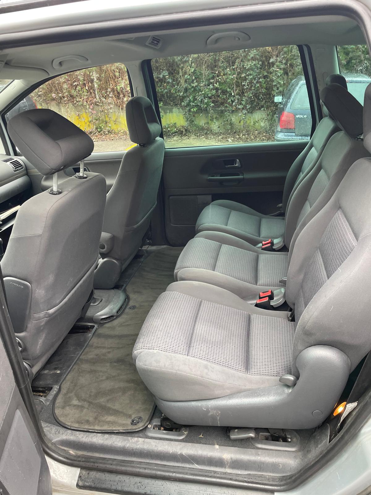 VW Sharan 1.9 TDI Freestyle 4Motion-image-2