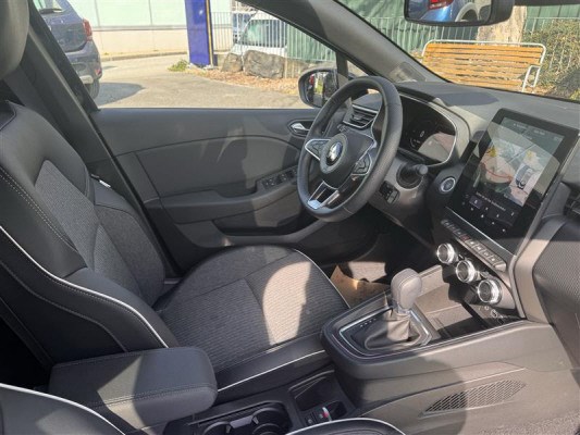 MITSUBISHI COLT 1.6 HEV Instyle-image-6