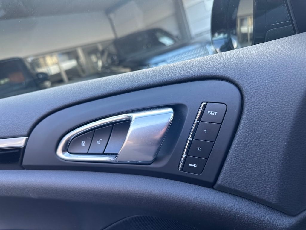 PORSCHE CAYENNE E-HYBRID Cayenne S E-Hybrid Platinum Edition-image-8