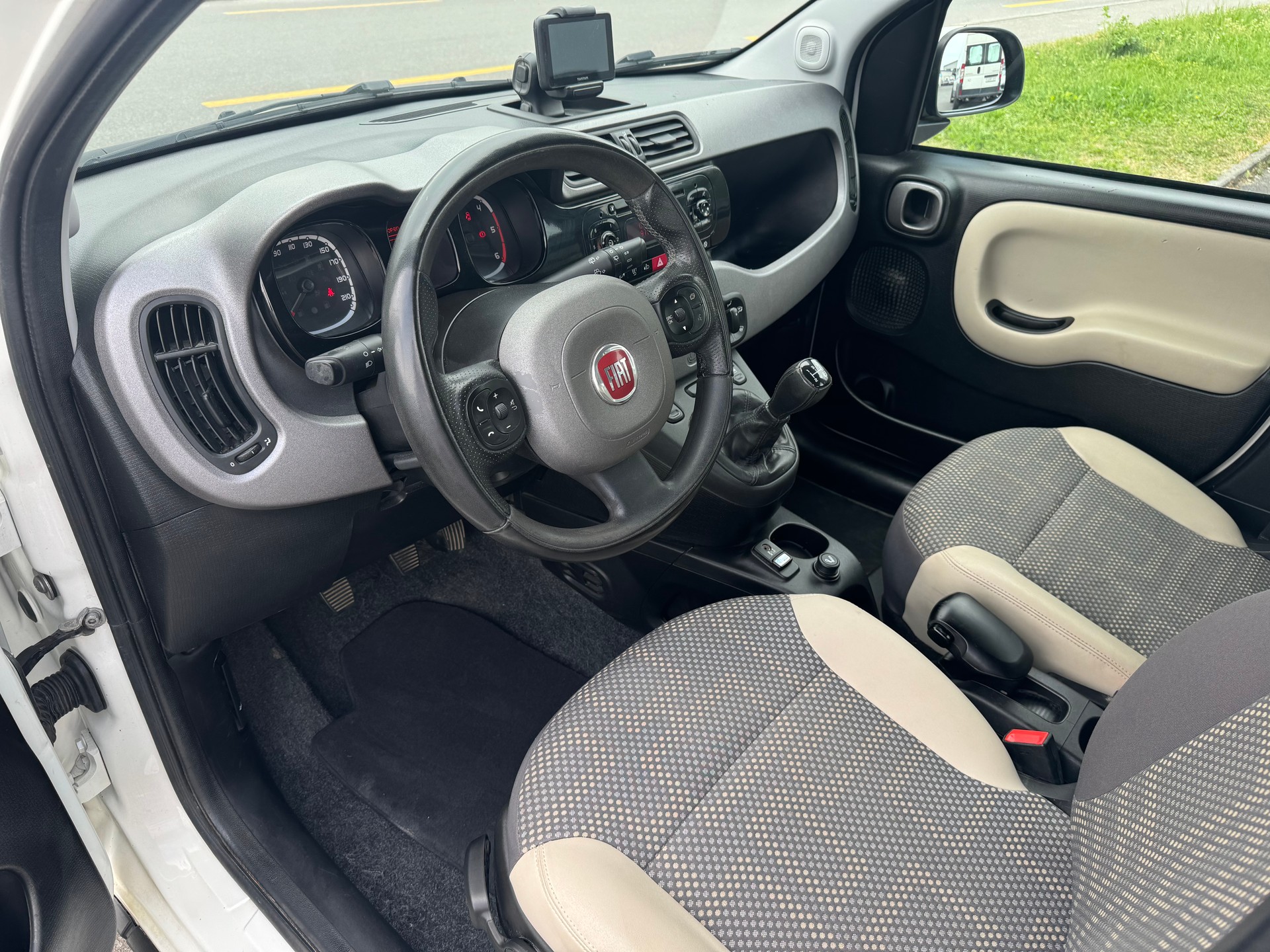 FIAT Panda 1.3 MJ Climbing 4x4-image-8