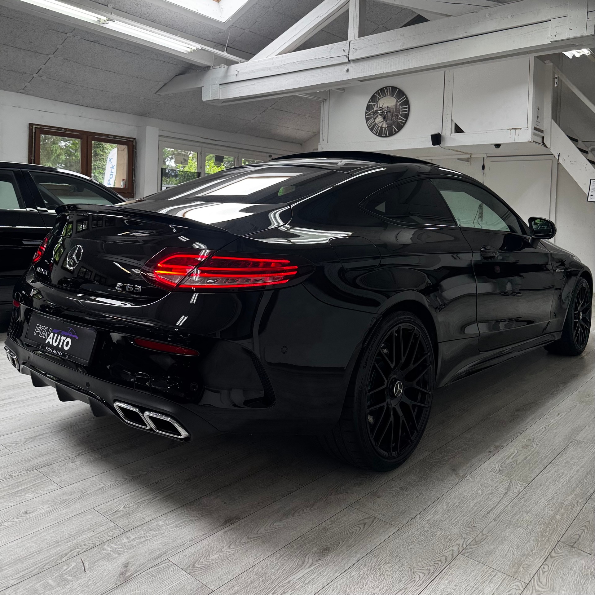MERCEDES-BENZ C 63 AMG Speedshift-image-3