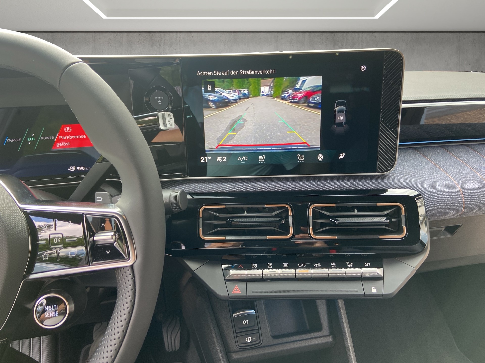 RENAULT R4 E-Tech Comfort Range 52 kWh Techno-image-9
