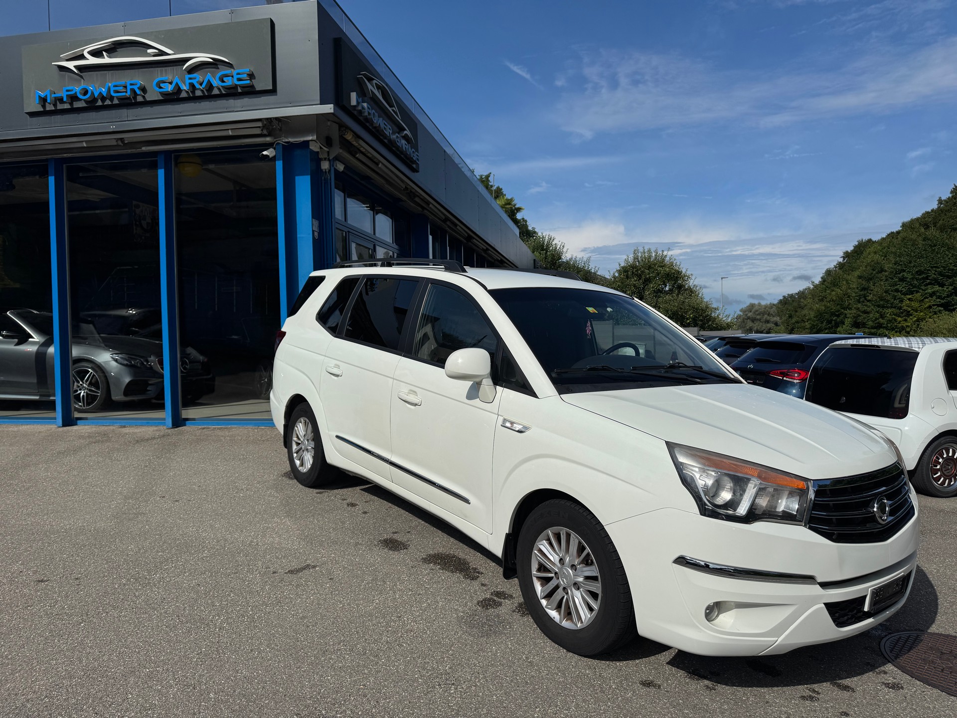 KGM-SsangYong Rodius SV200 e-XDi Quartz 2WD-image-1