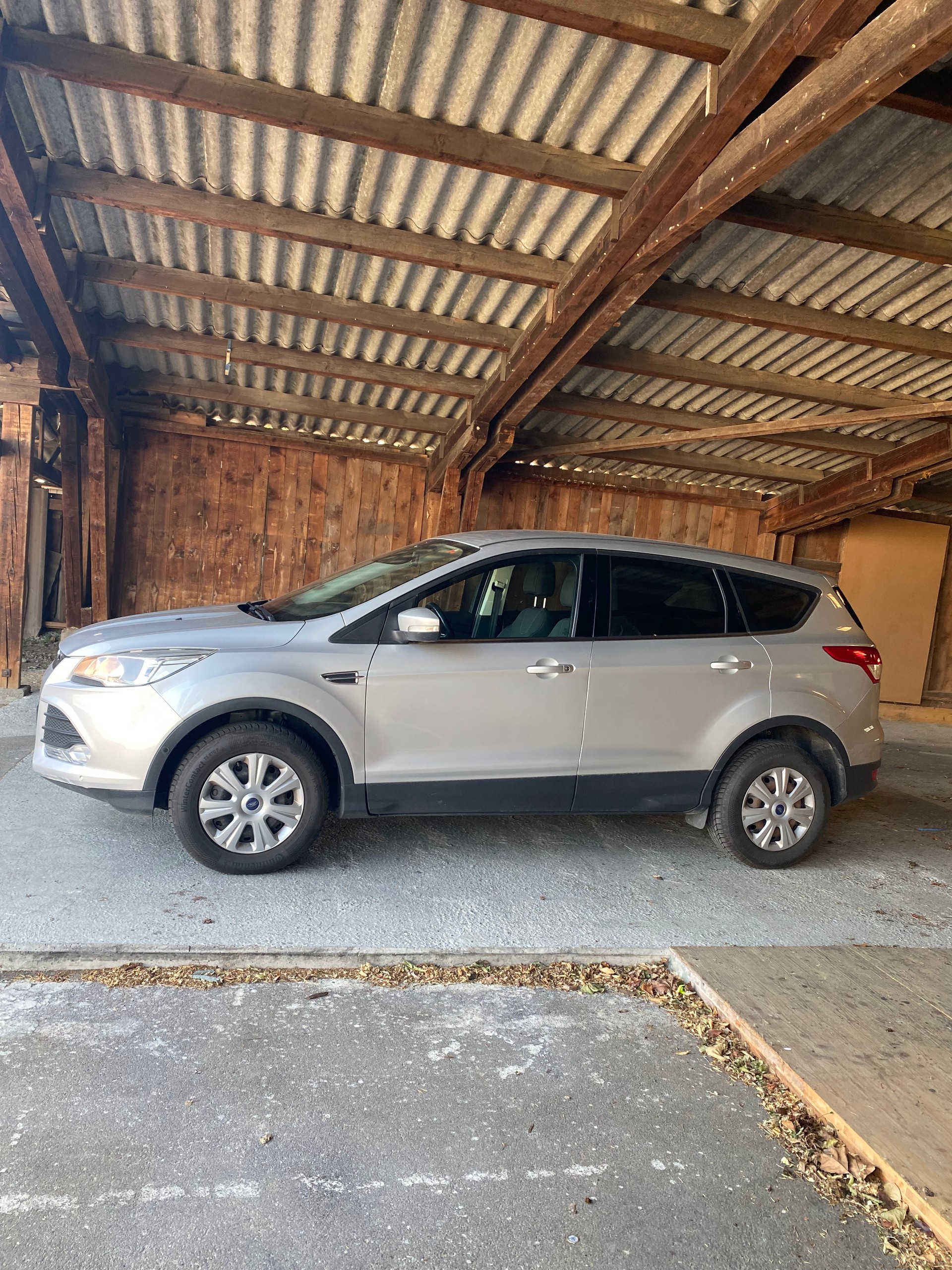 FORD Kuga 2.0 TDCi Titanium 4WD PowerShift-image-11