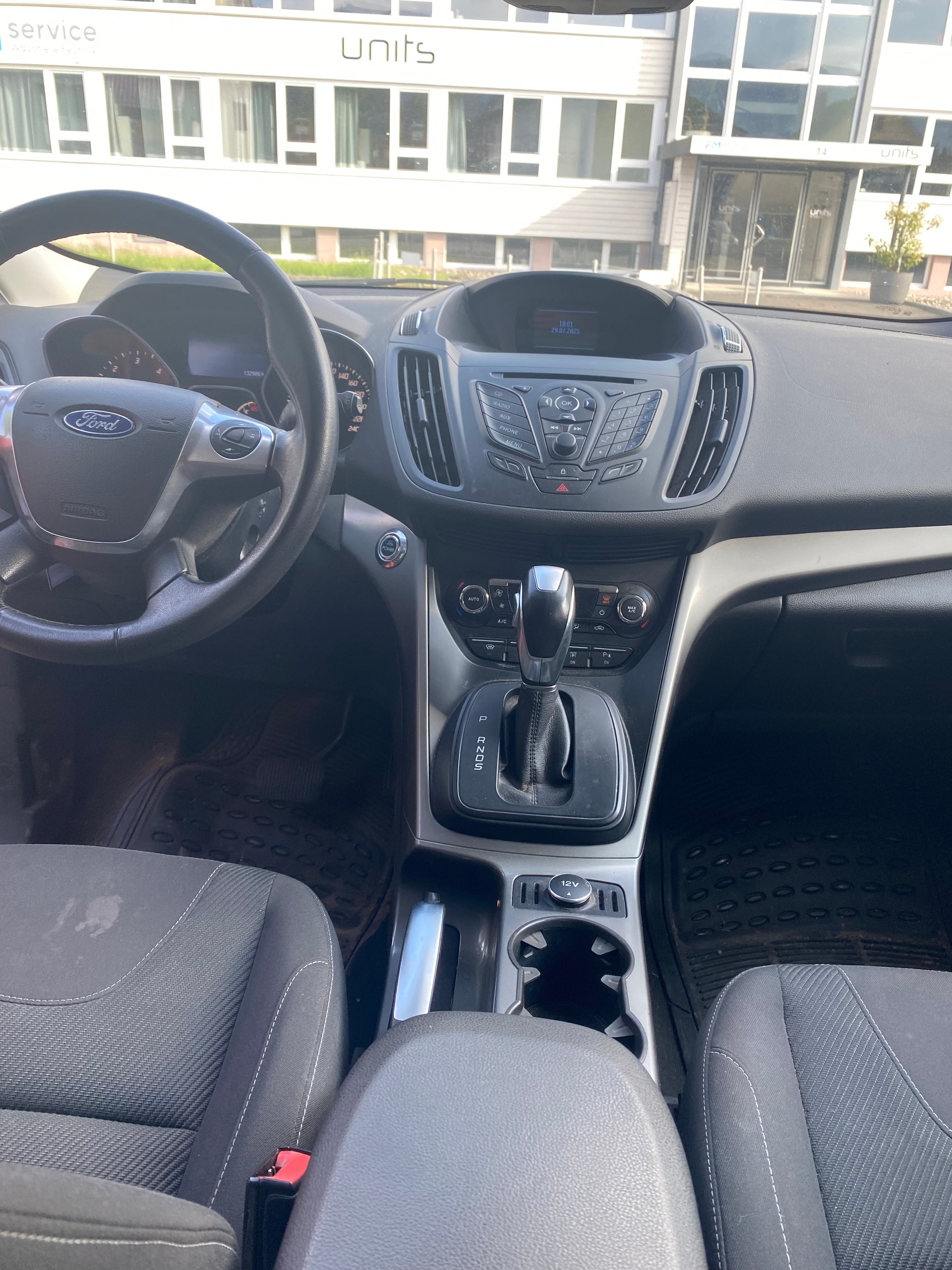 FORD Kuga 2.0 TDCi Titanium 4WD PowerShift-image-12