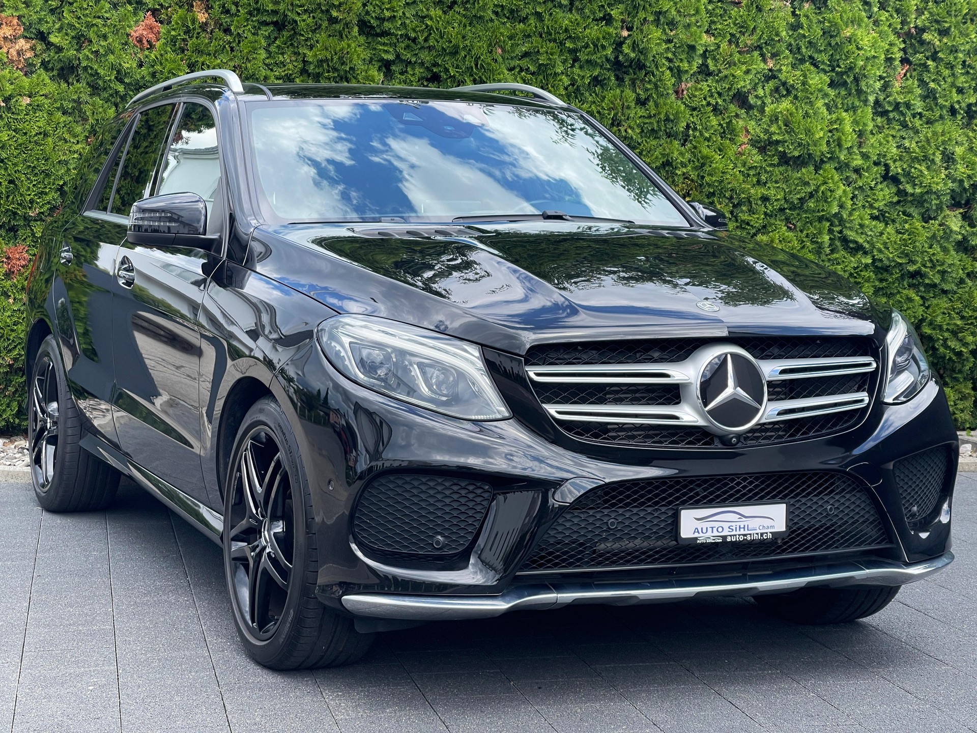 MERCEDES-BENZ GLE 350 d 4Matic 9G-Tronic-image-4