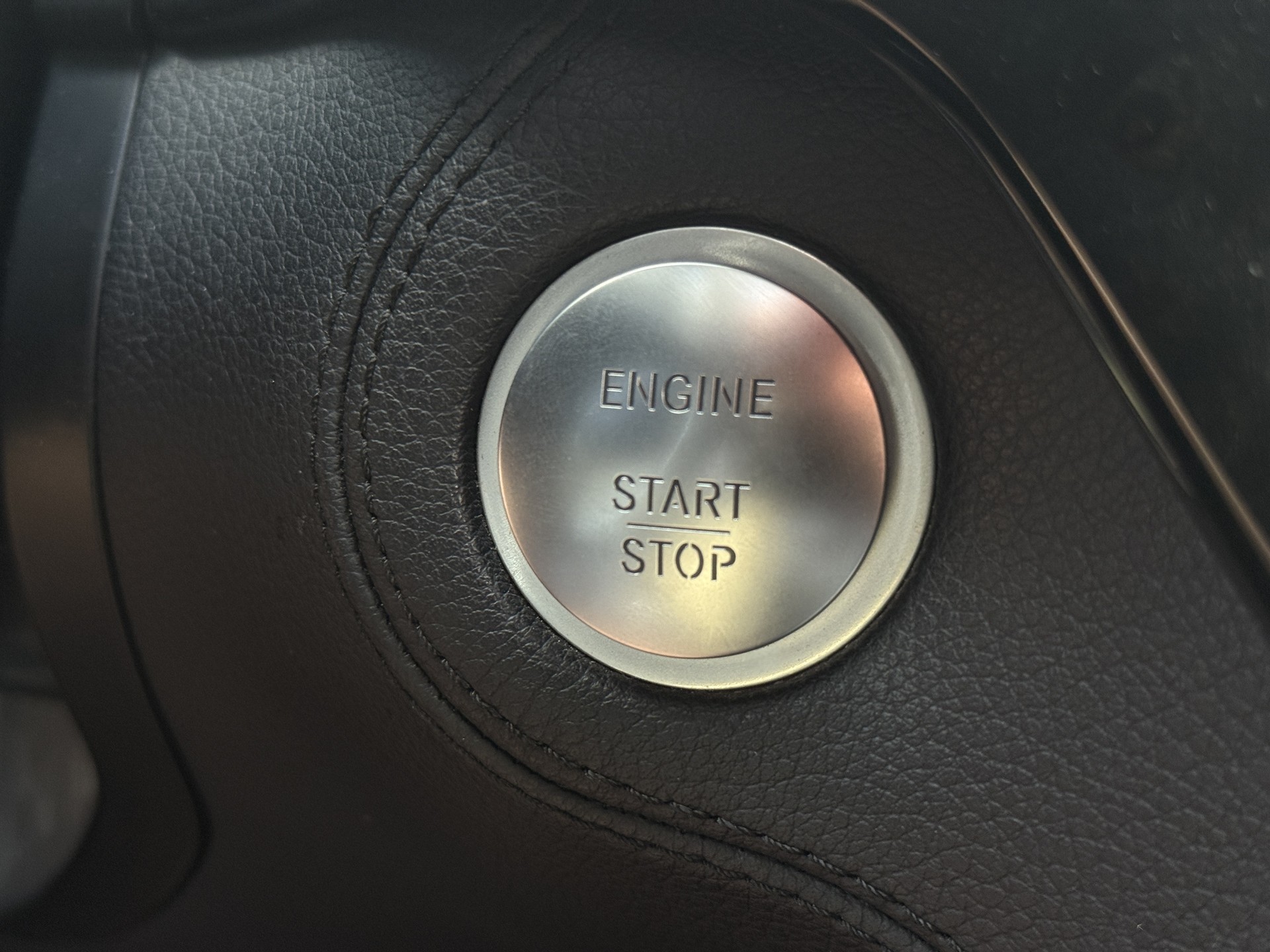 MERCEDES-BENZ GLE 350 d 4Matic 9G-Tronic-image-16