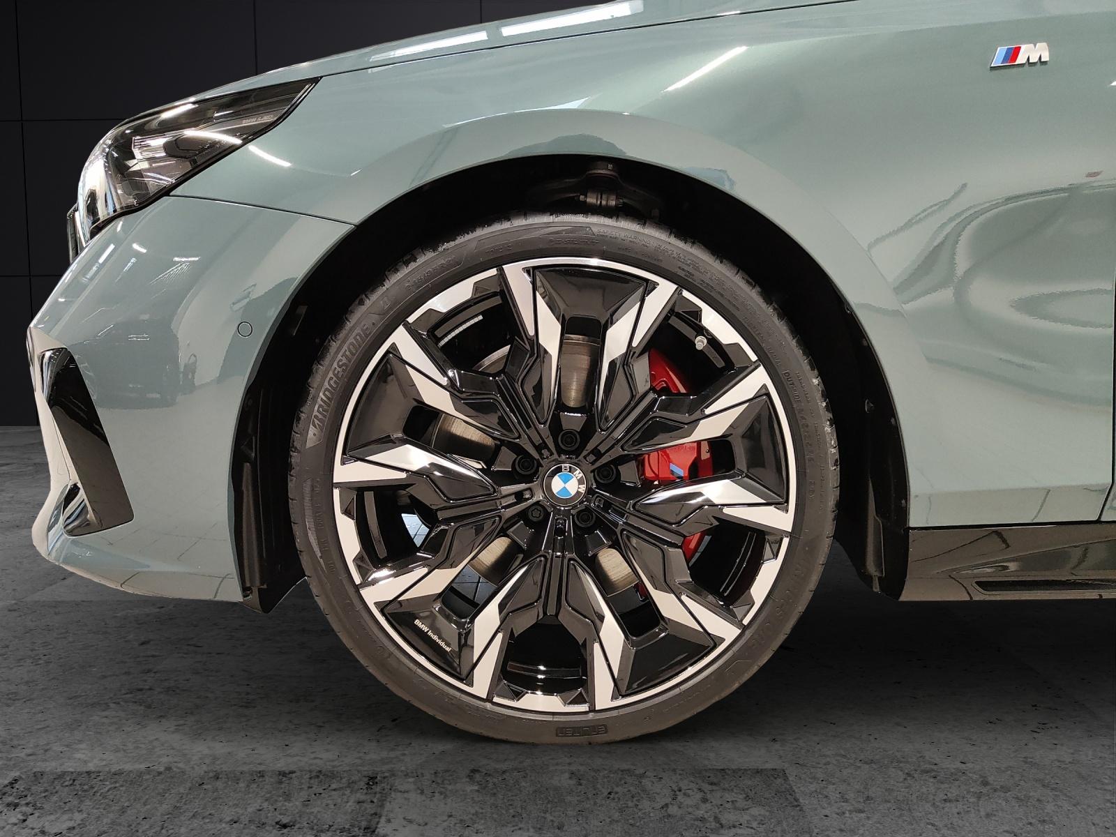 BMW 540d xDrive Touring-image-4