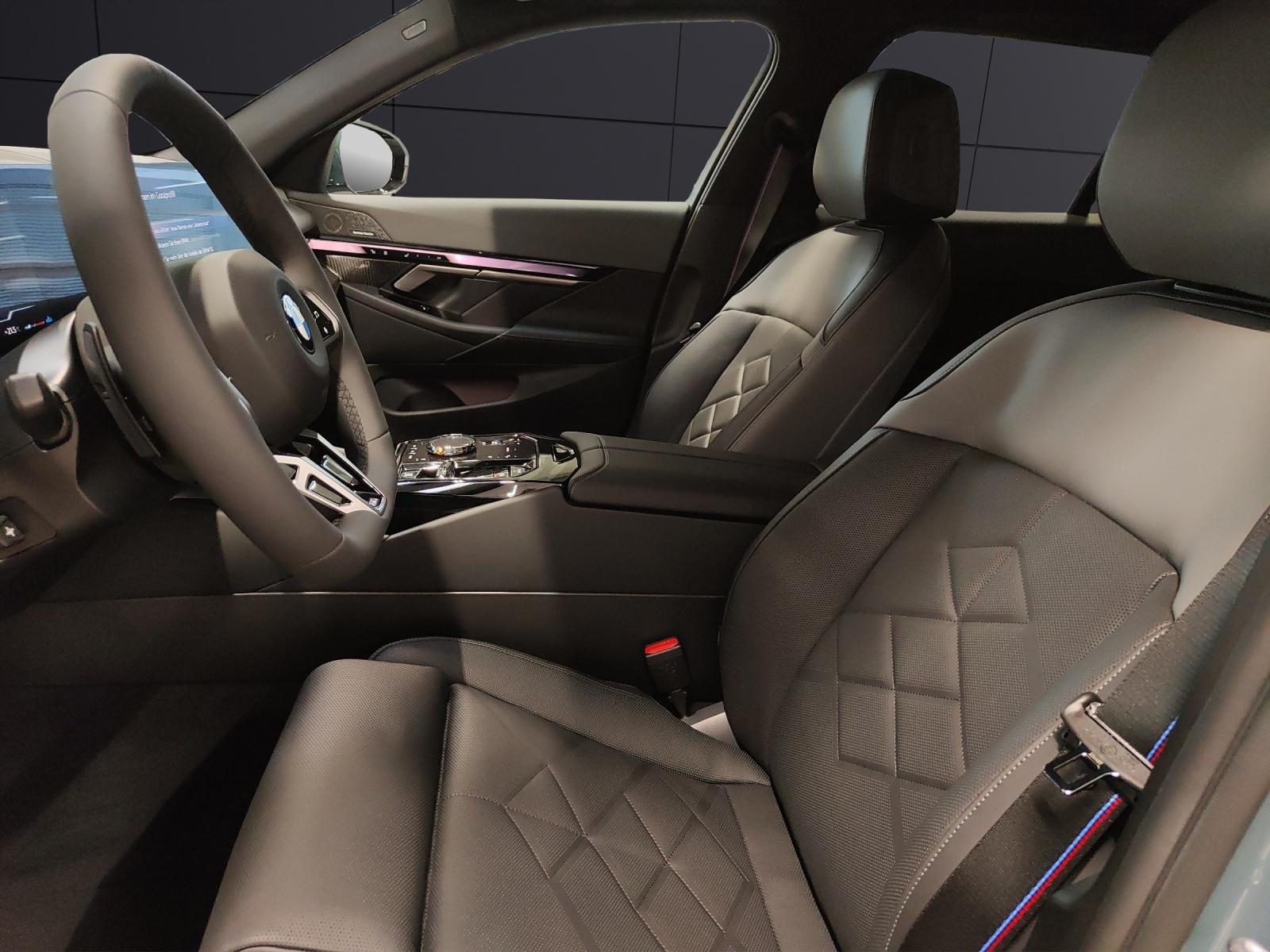 BMW 540d xDrive Touring-image-1