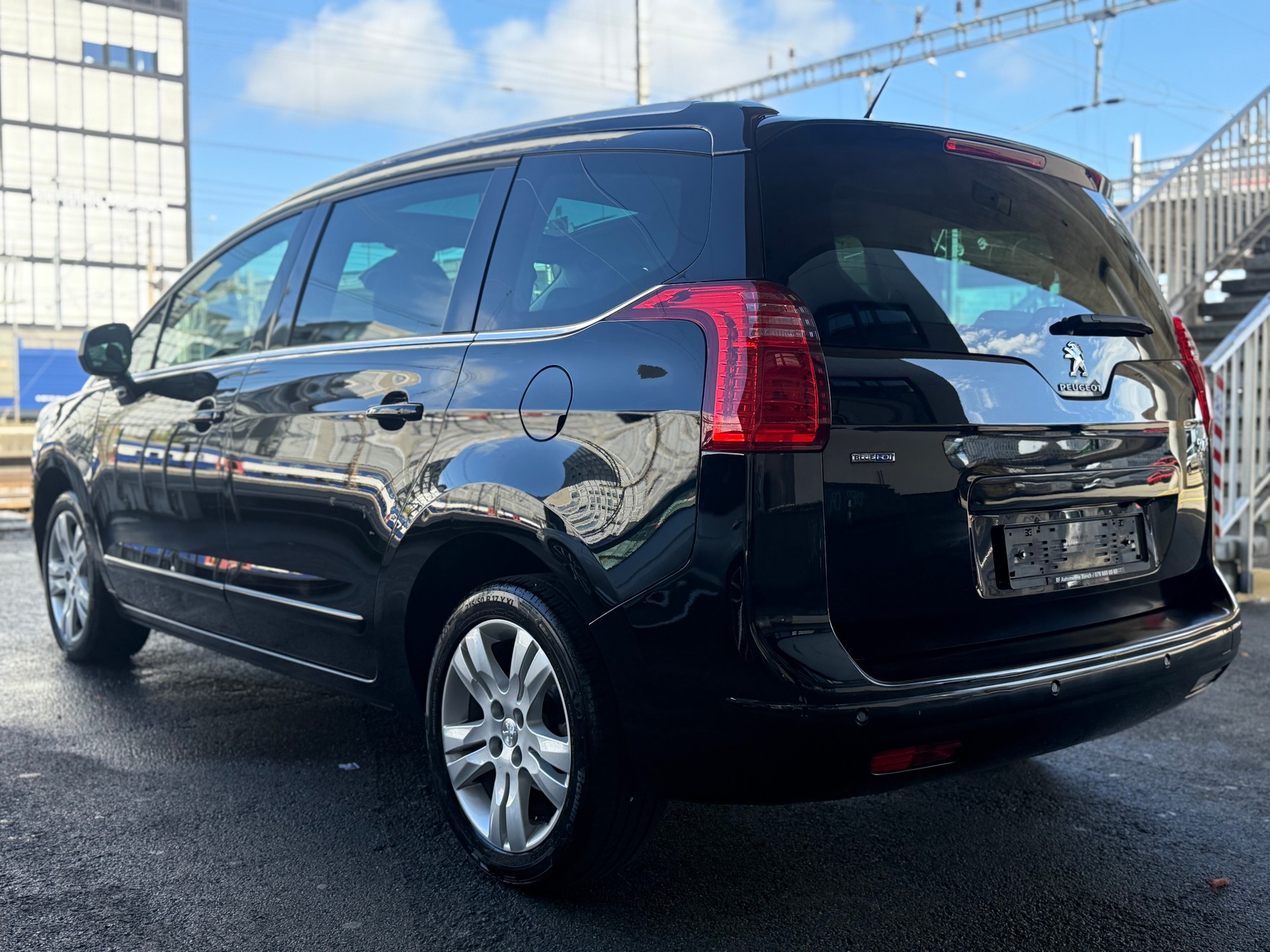 PEUGEOT 5008 2.0 BlueHDI Allure-image-7