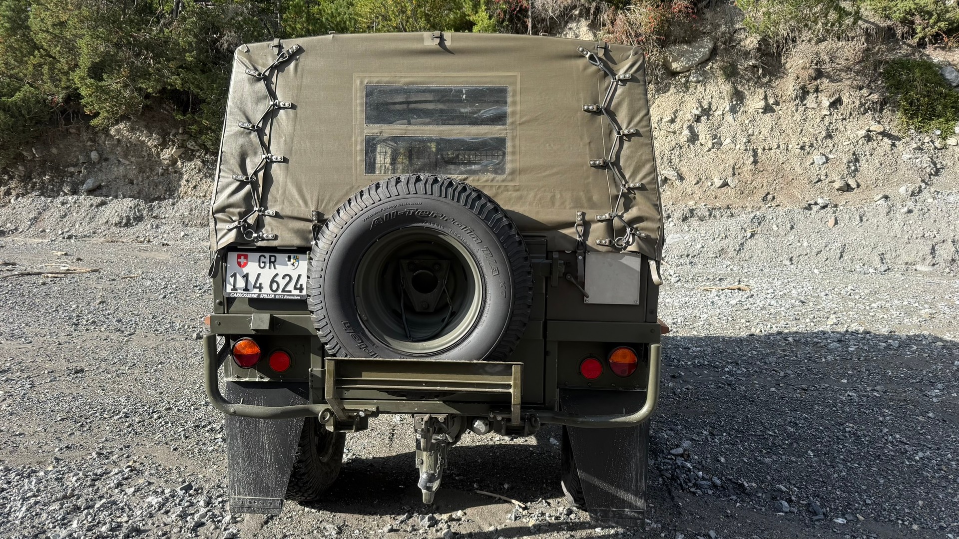 PINZGAUER Steyer Puch Pinzgauer 710M 10-Plätzer, Brücke mit Blachenverdeck-image-3