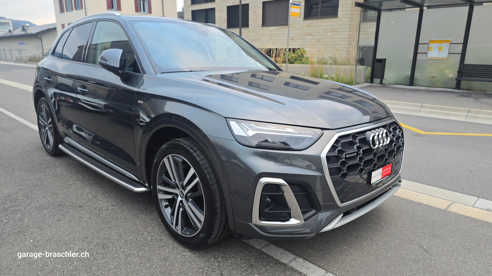 AUDI Q5 40 TDI S-line quattro S-tronic-image-1