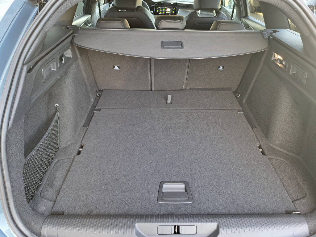 PEUGEOT 308 SW 1.2 145cv Hybrid GT-image-10