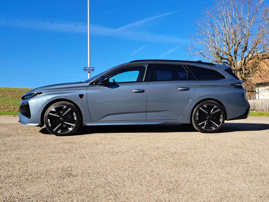 PEUGEOT 308 SW 1.2 145cv Hybrid GT-image-4