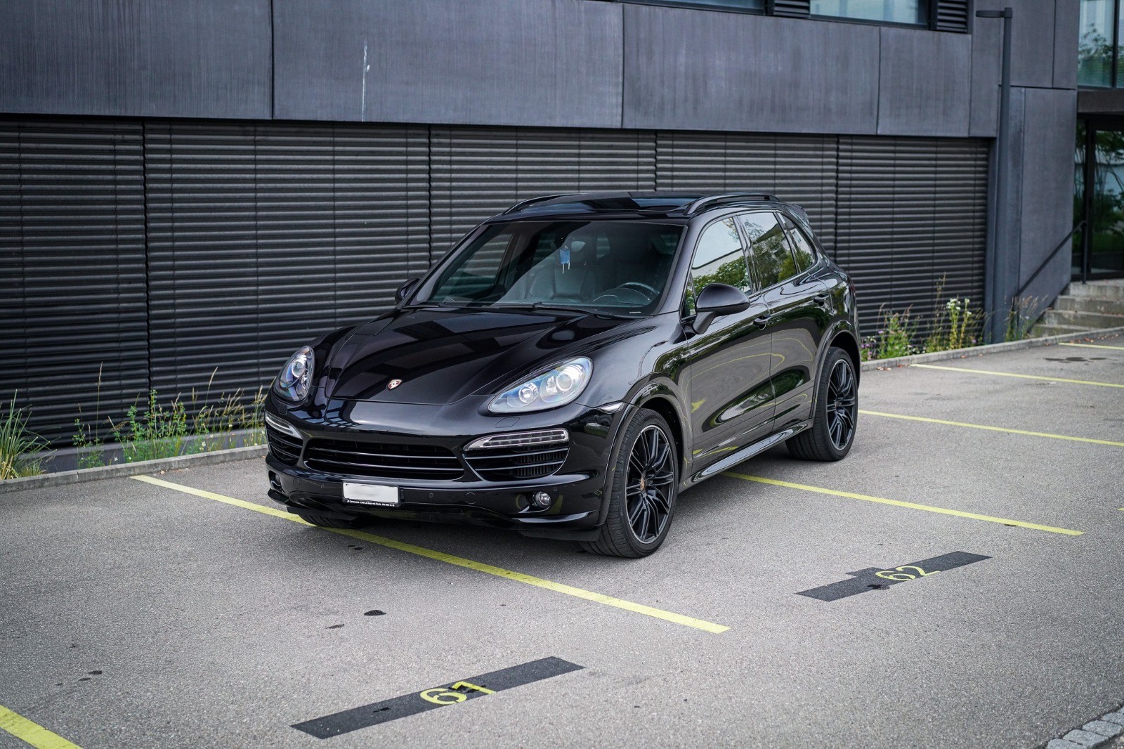 PORSCHE Cayenne S Diesel-image-1