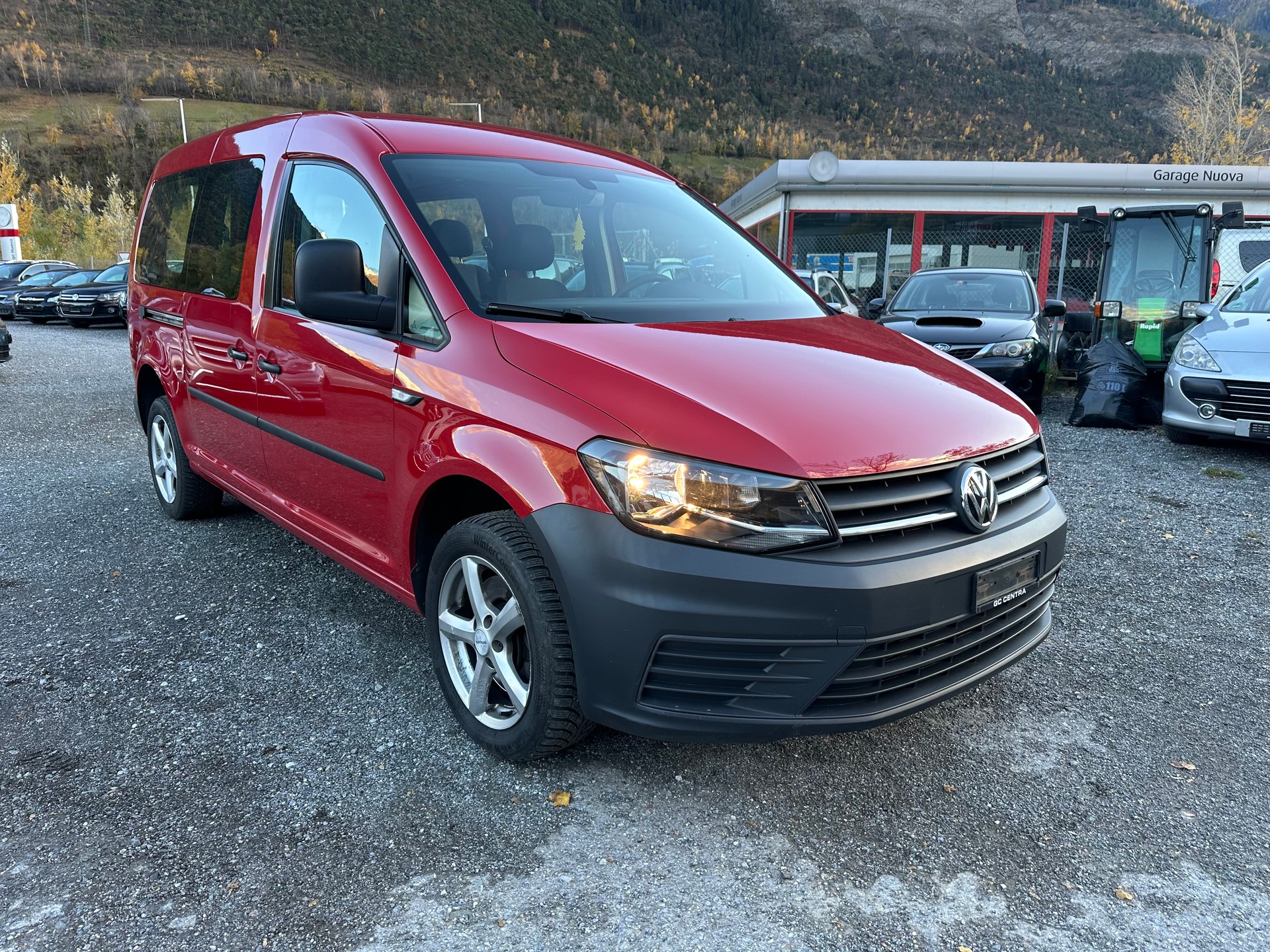 VW Caddy Maxi 2.0TDI 4Motion BlueMotion Technology-image-3