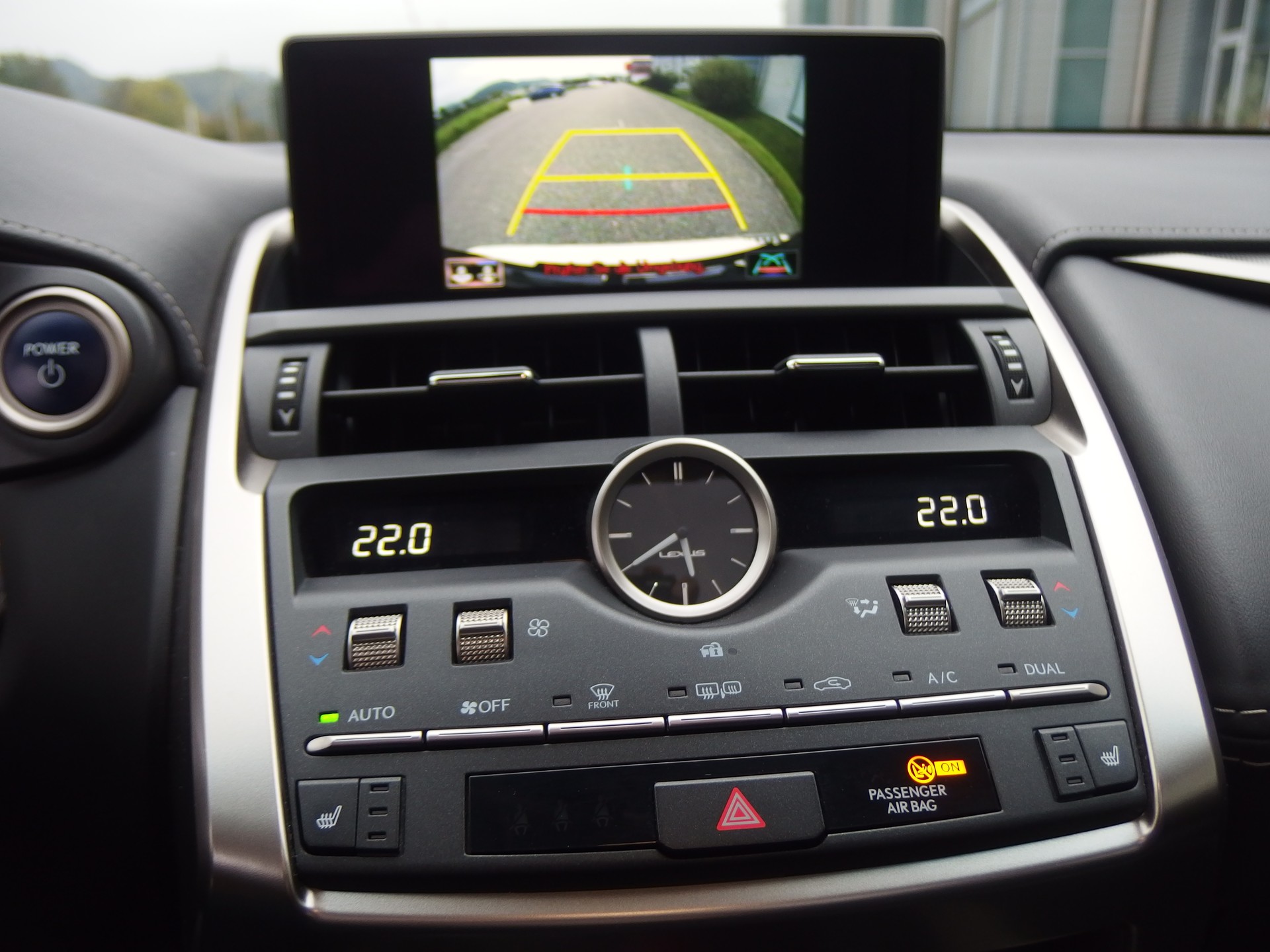 LEXUS NX 300h Diamond E-Four Automatic-image-10