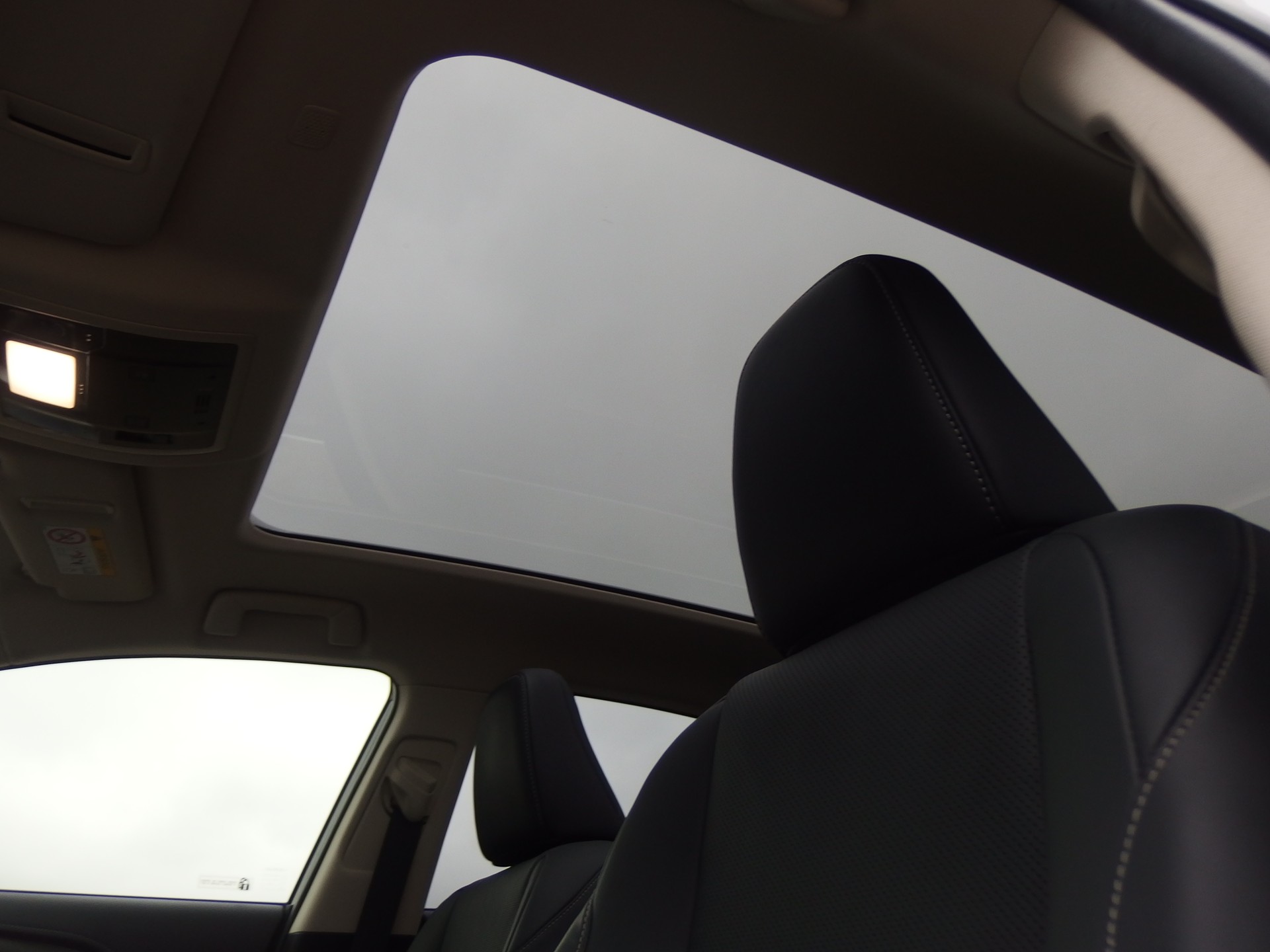 LEXUS NX 300h Diamond E-Four Automatic-image-14