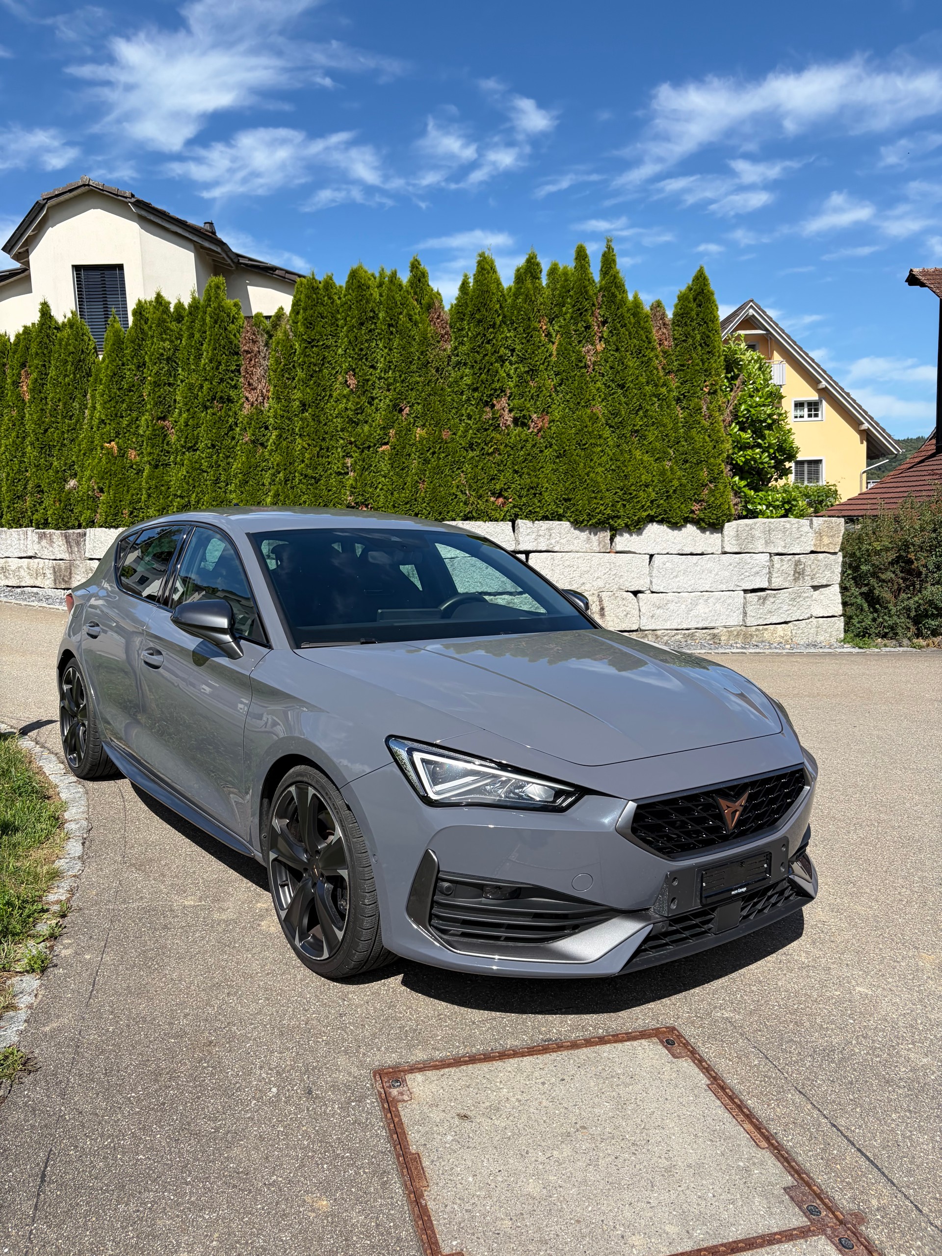 CUPRA LEON VZ 2.0 TSI DSG-image-4