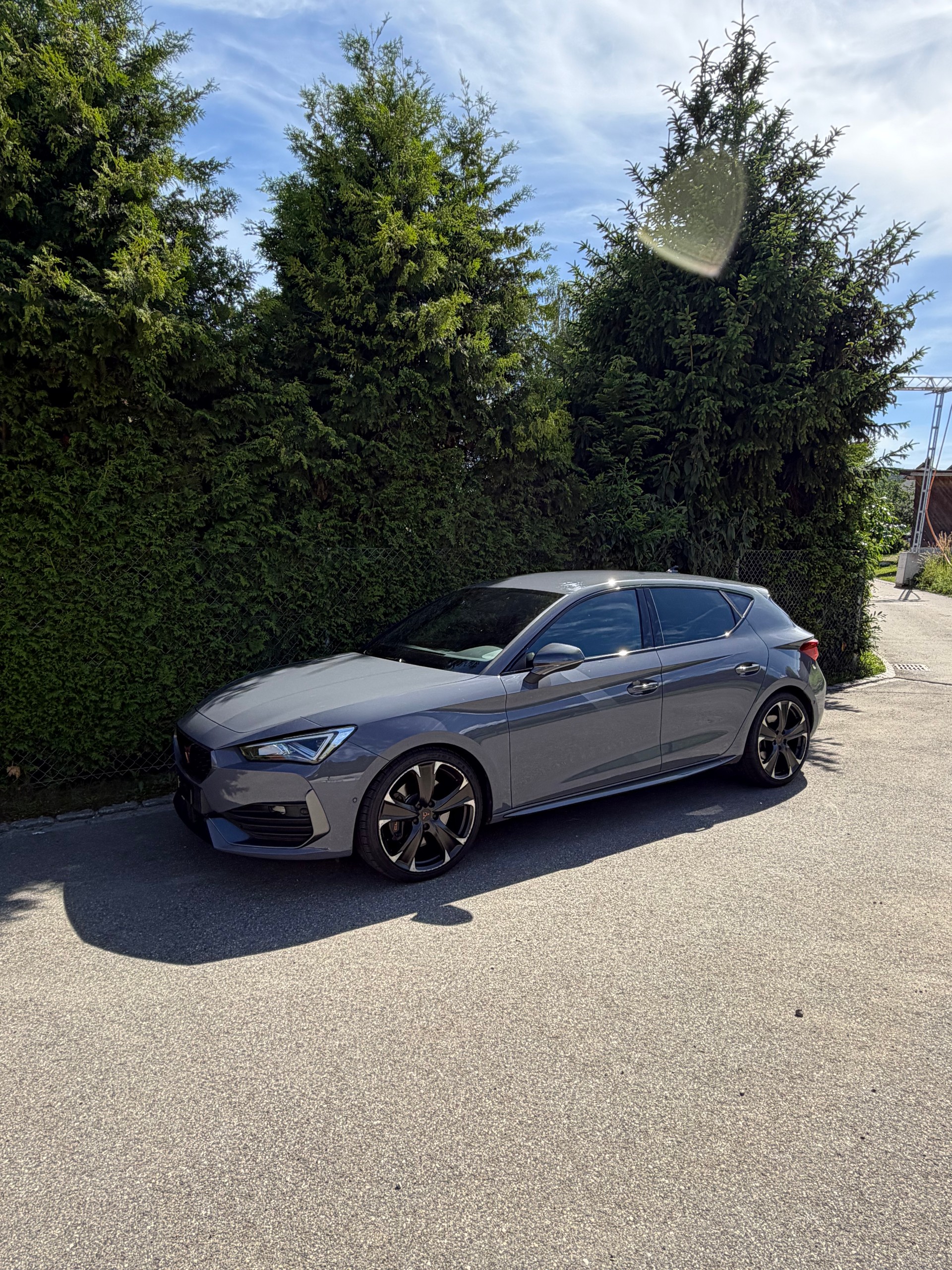 CUPRA LEON VZ 2.0 TSI DSG-image-1