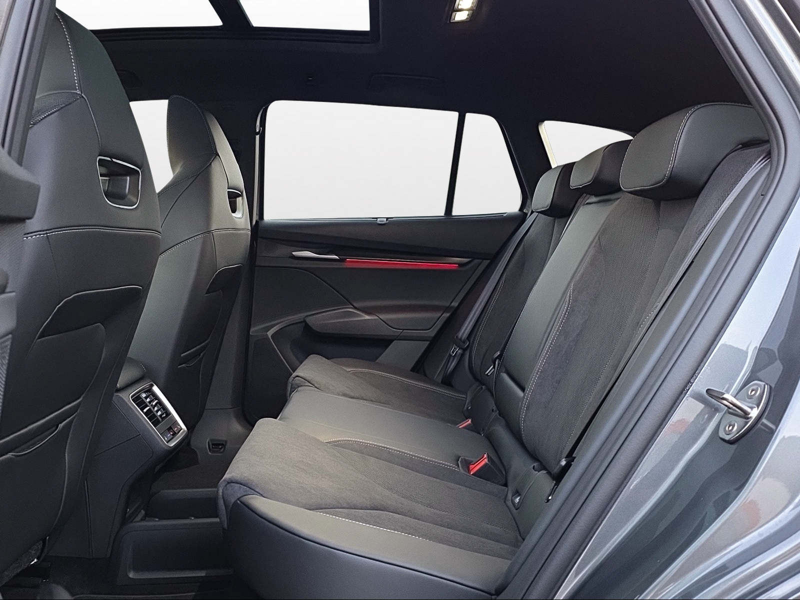 SKODA Enyaq 85x Sportline 4x4-image-10