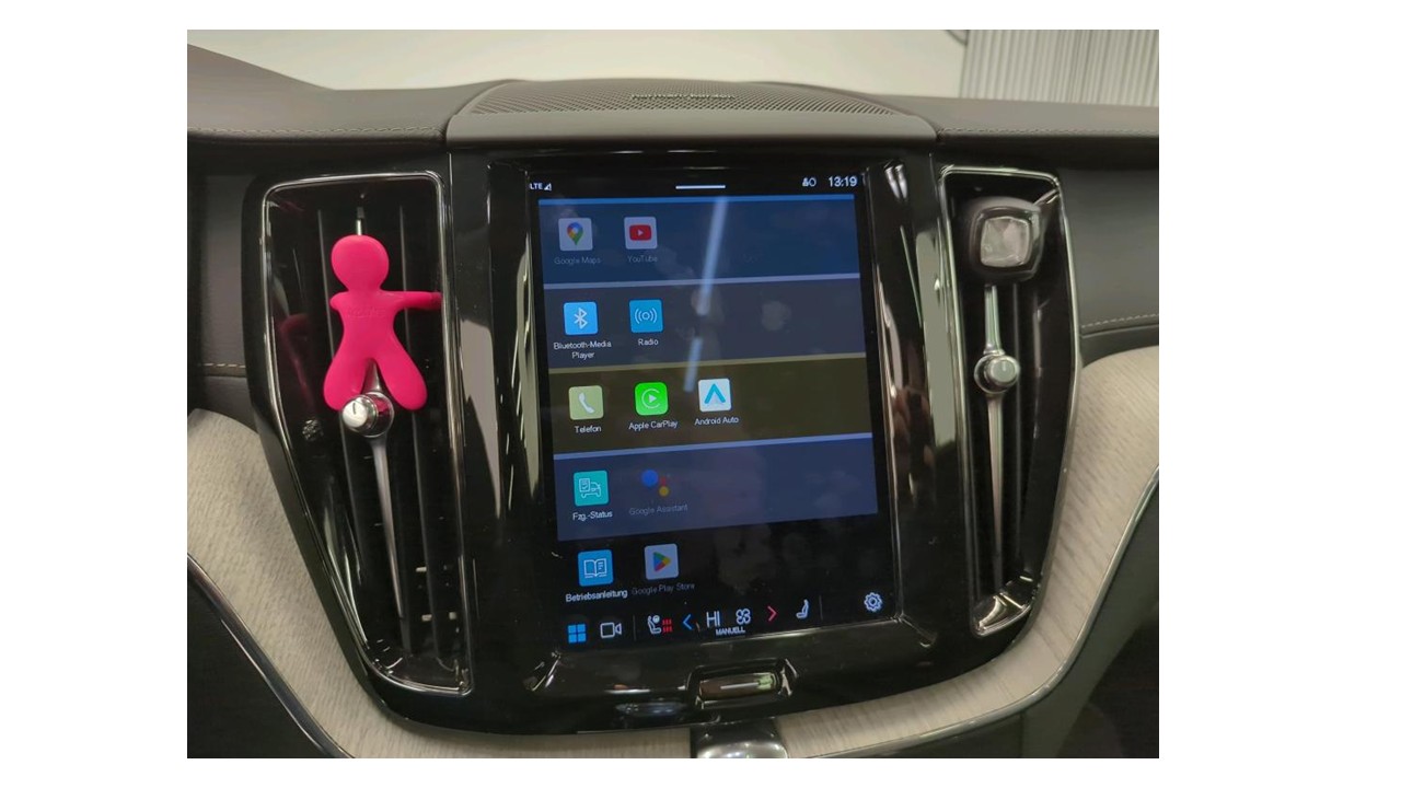 VOLVO XC60 T6 - eAWD - "INSCRIPTION" - GEARTRONIC-image-4