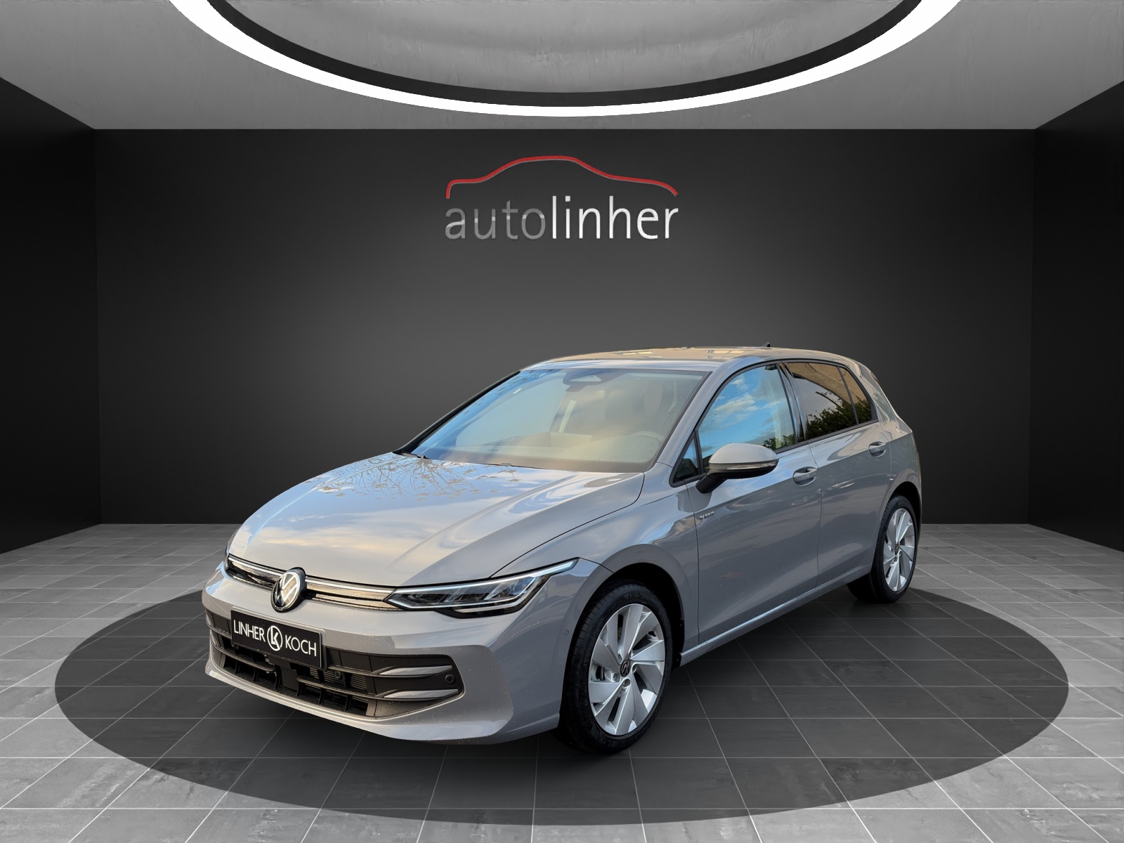 VW Golf 1.5 TSI Basis-image-0