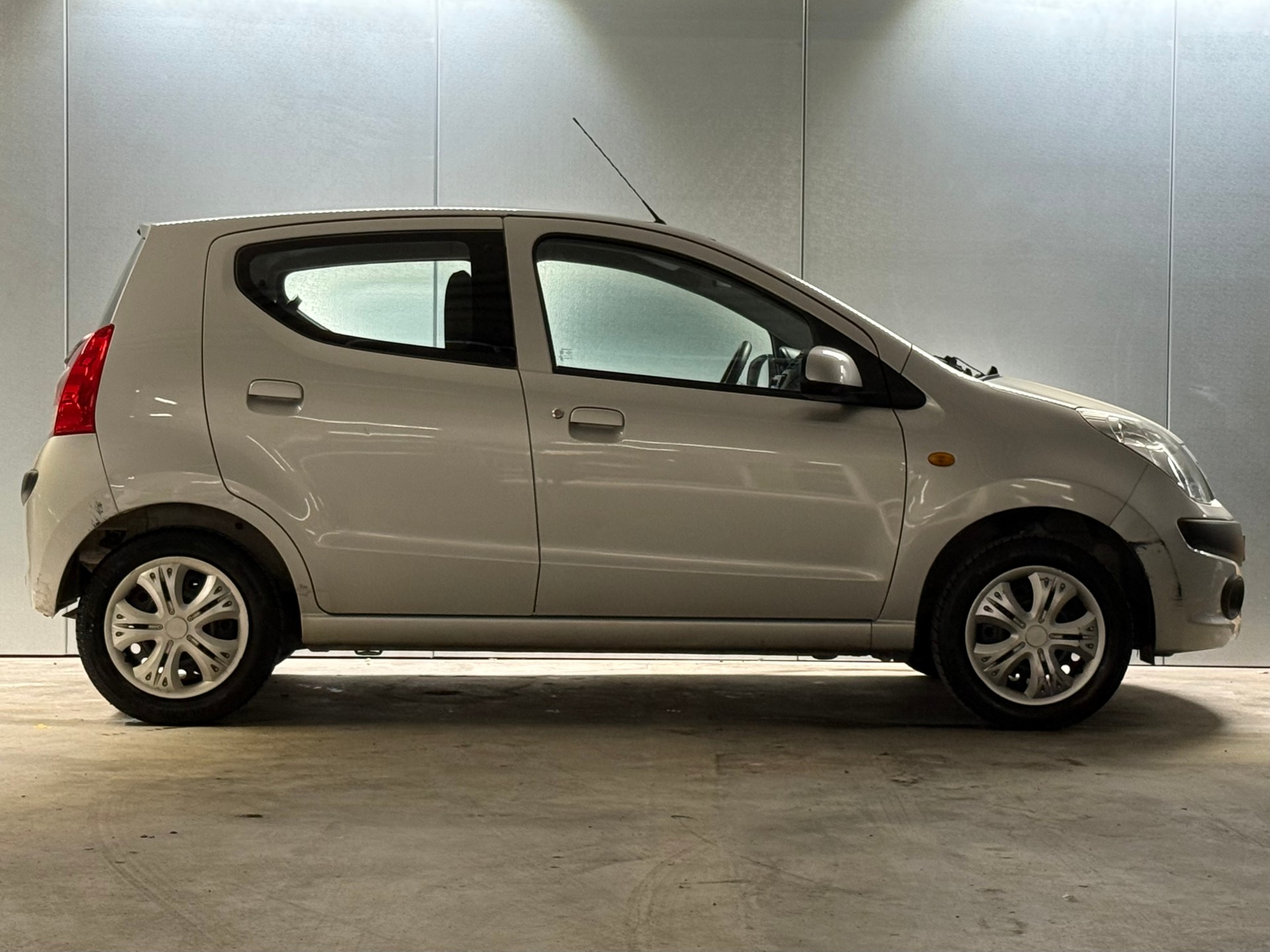 NISSAN Pixo 1.0 acenta Frisch ab MFK-image-3