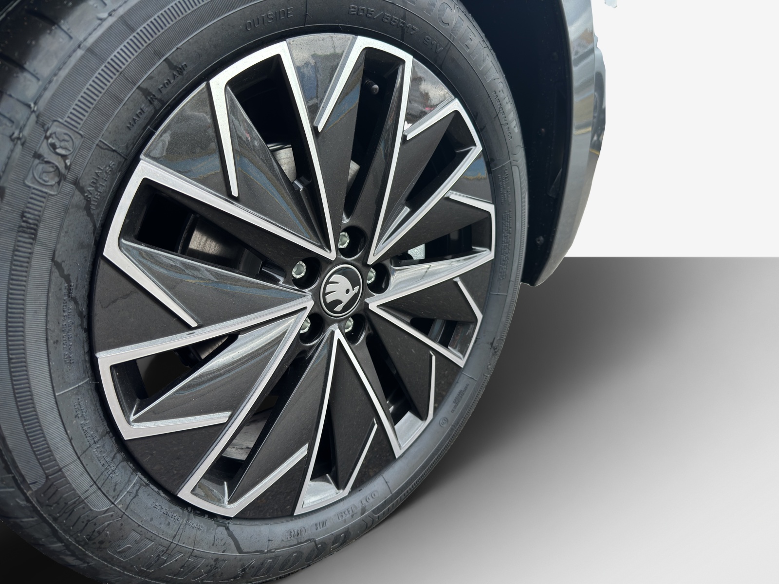 SKODA Kamiq 1.5 TSI Dynamic DSG-image-14