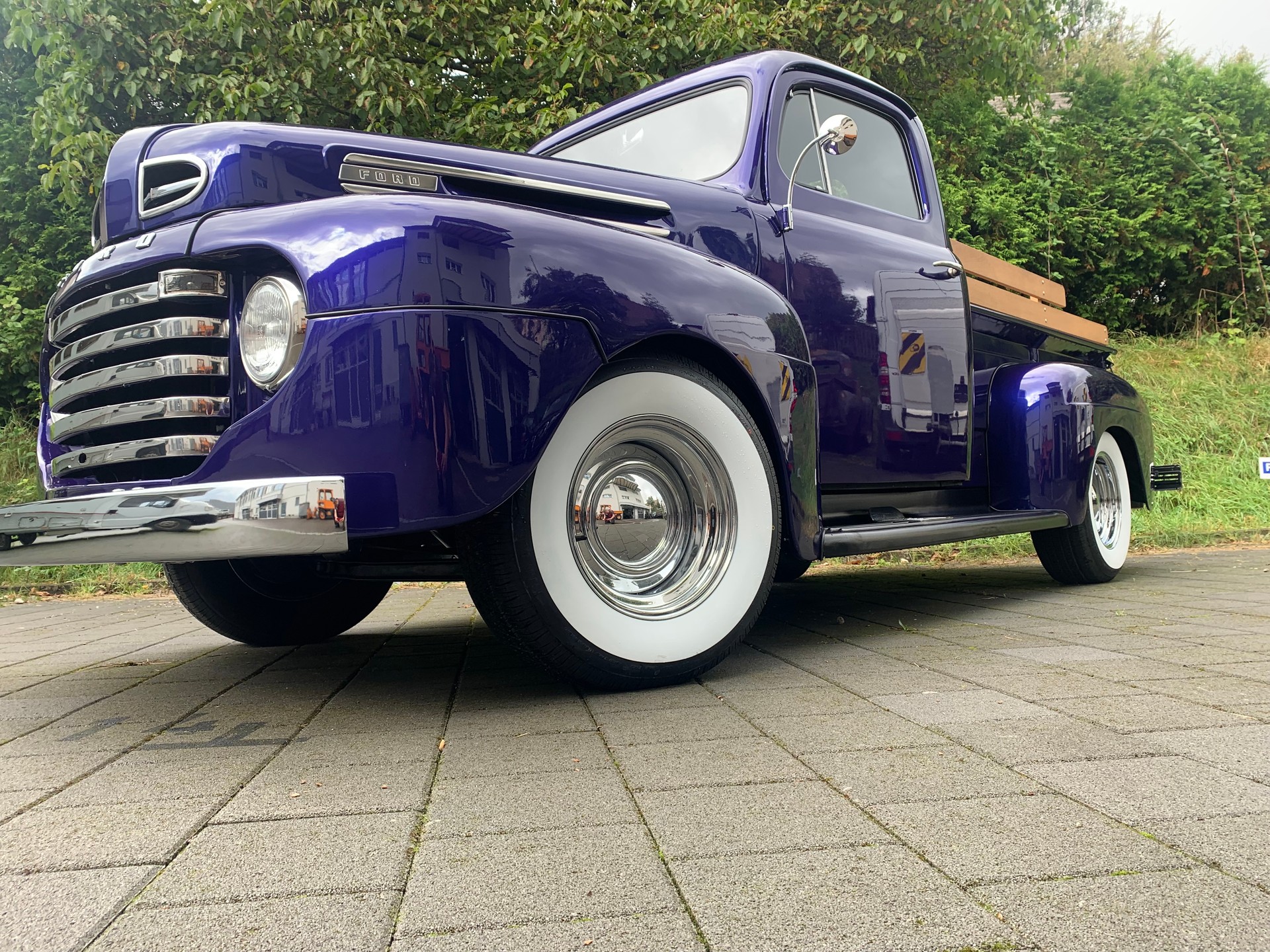 FORD 1949 Ford F1 Pickup-image-2