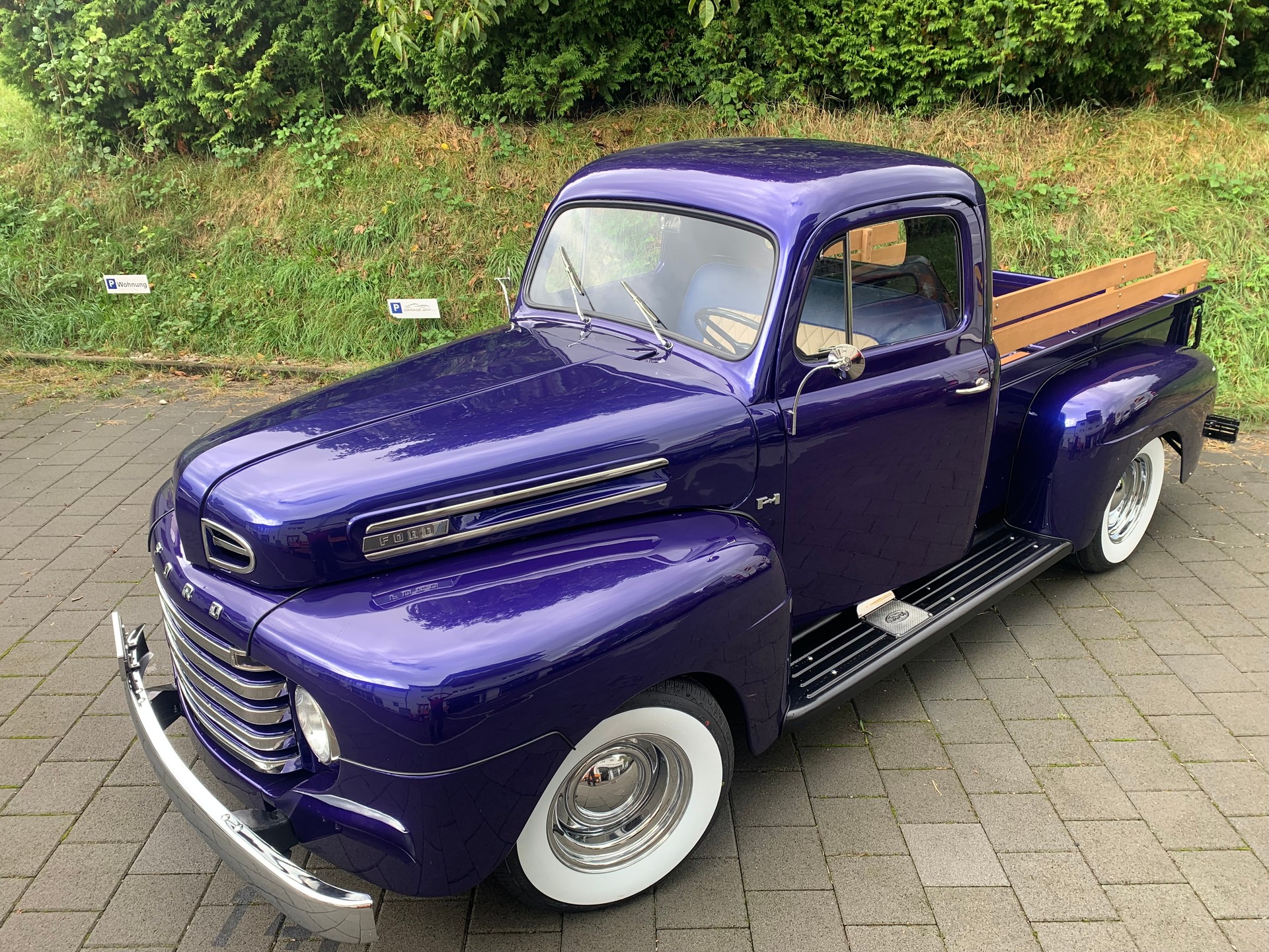 FORD 1949 Ford F1 Pickup-image-1