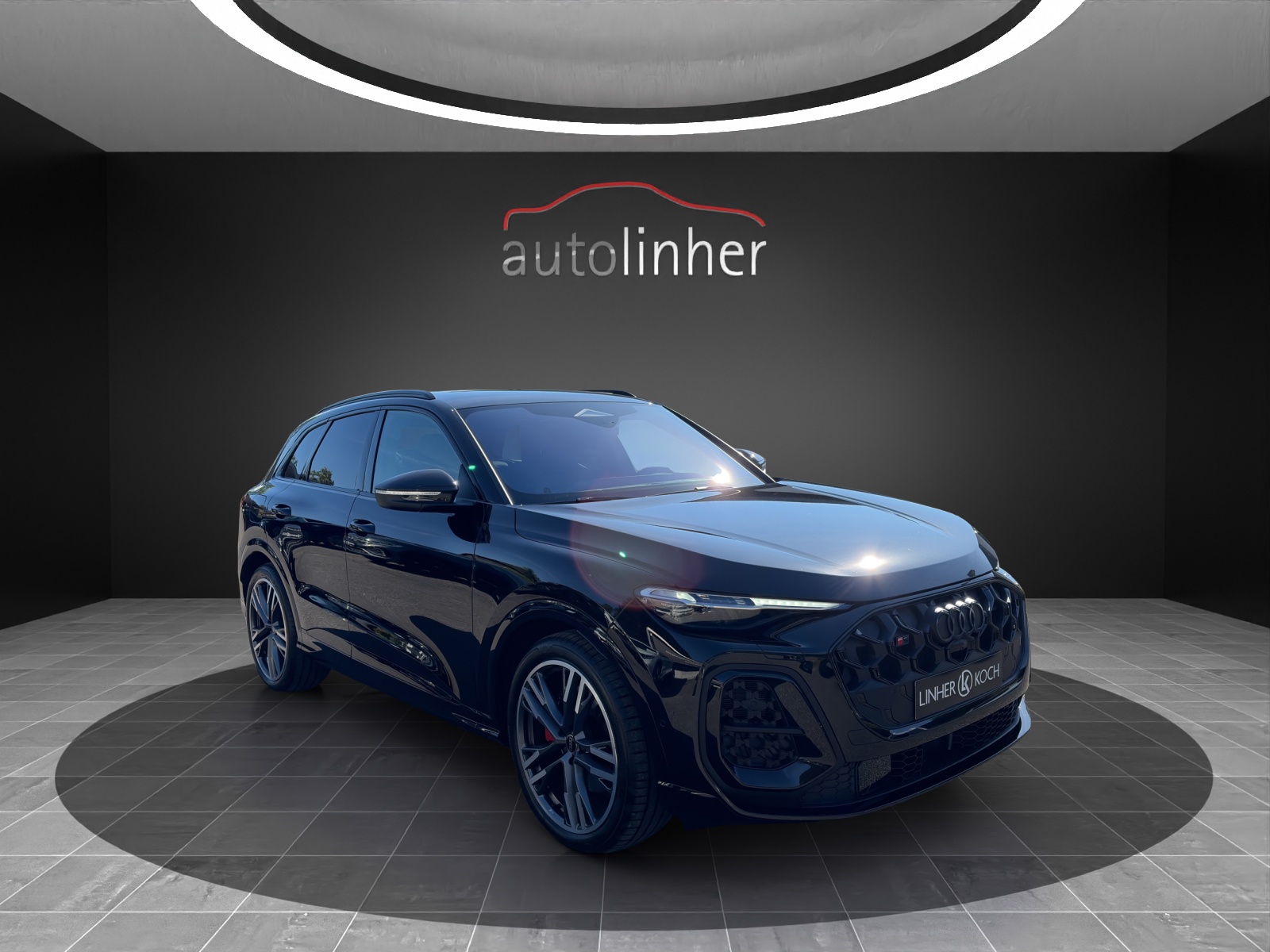 AUDI SQ5 TFSI quattro S-tronic-image-5