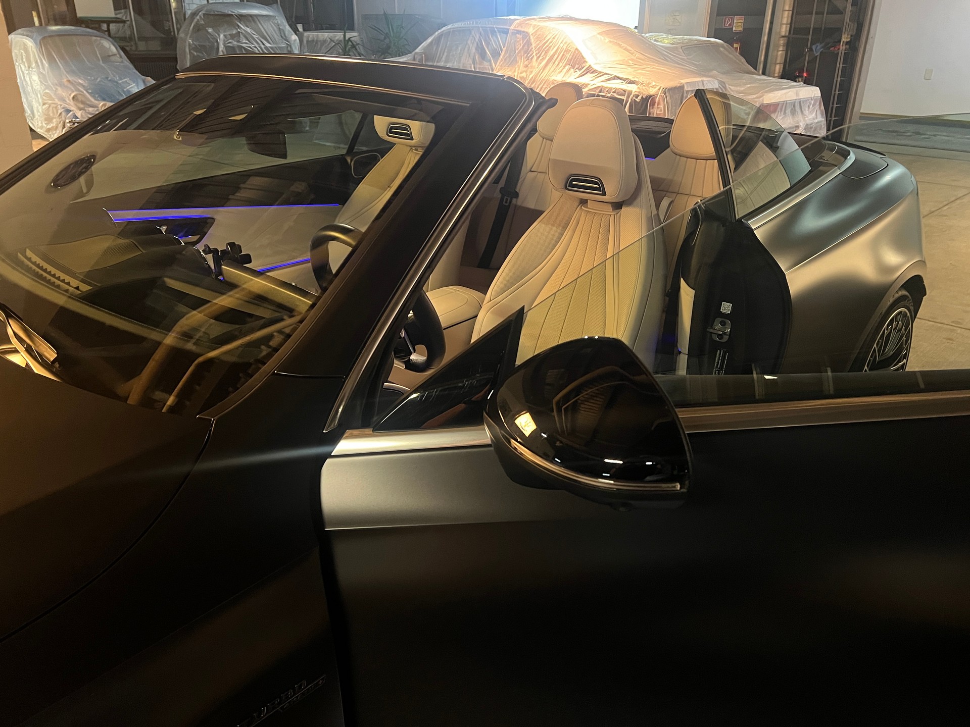 MERCEDES-BENZ CLE AMG 53 Cabrio 4Matic+ 9G-Tronic-image-5
