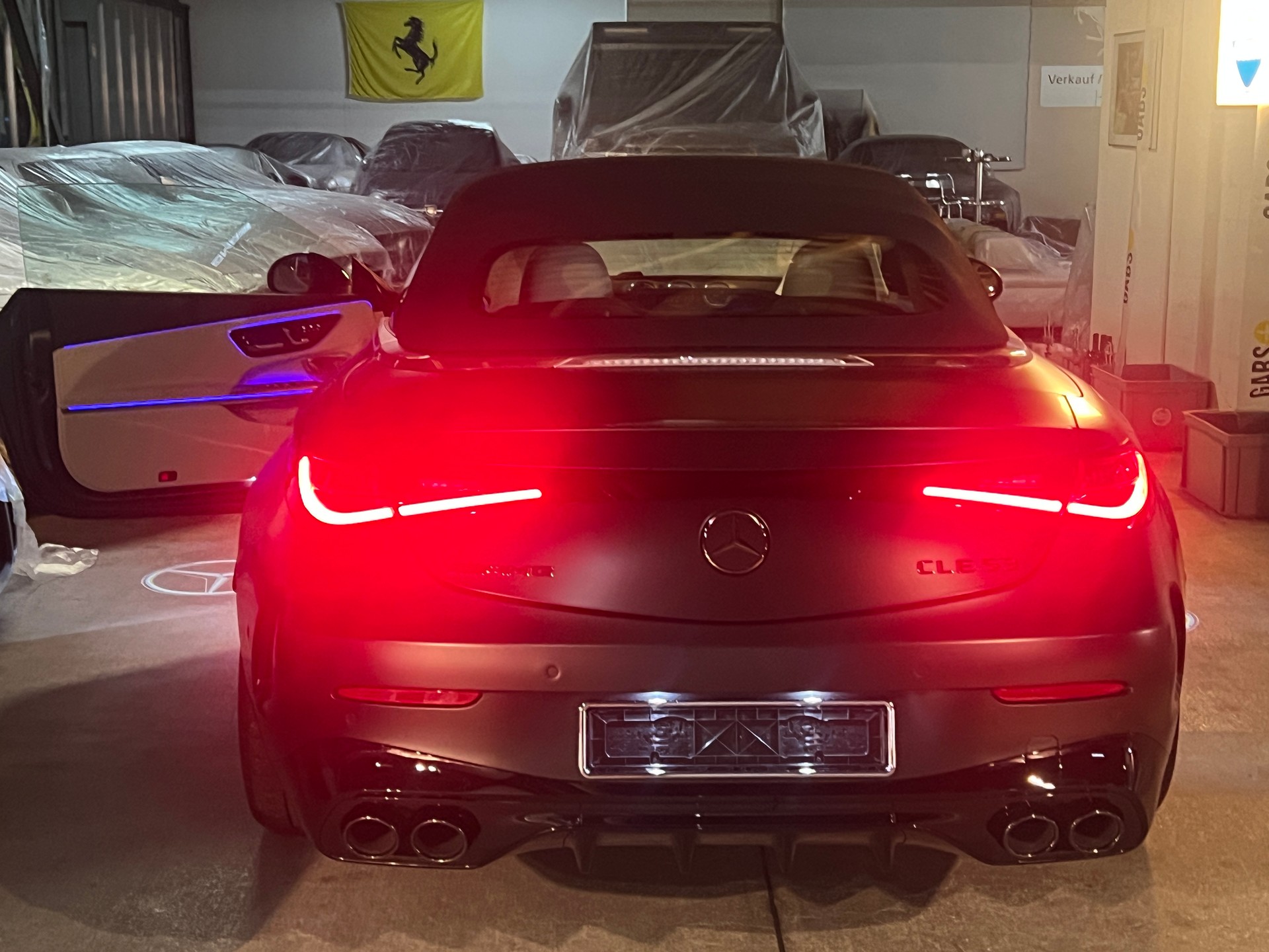 MERCEDES-BENZ CLE AMG 53 Cabrio 4Matic+ 9G-Tronic-image-14